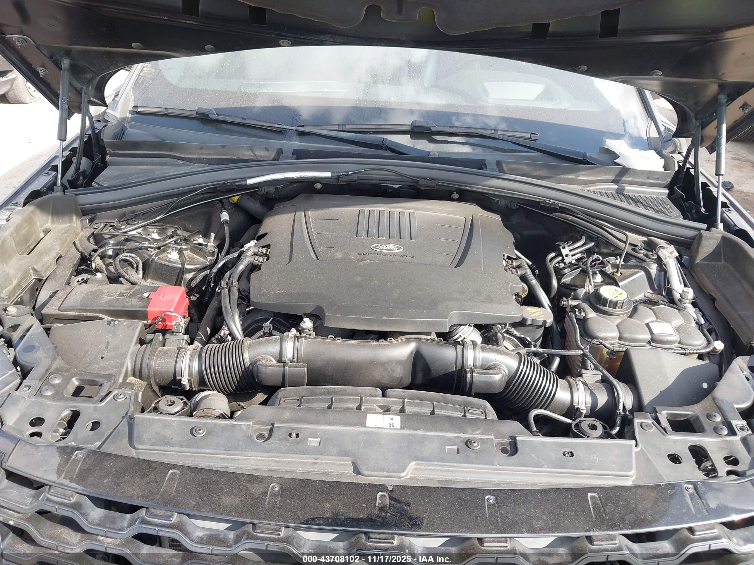 LAND ROVER image 10