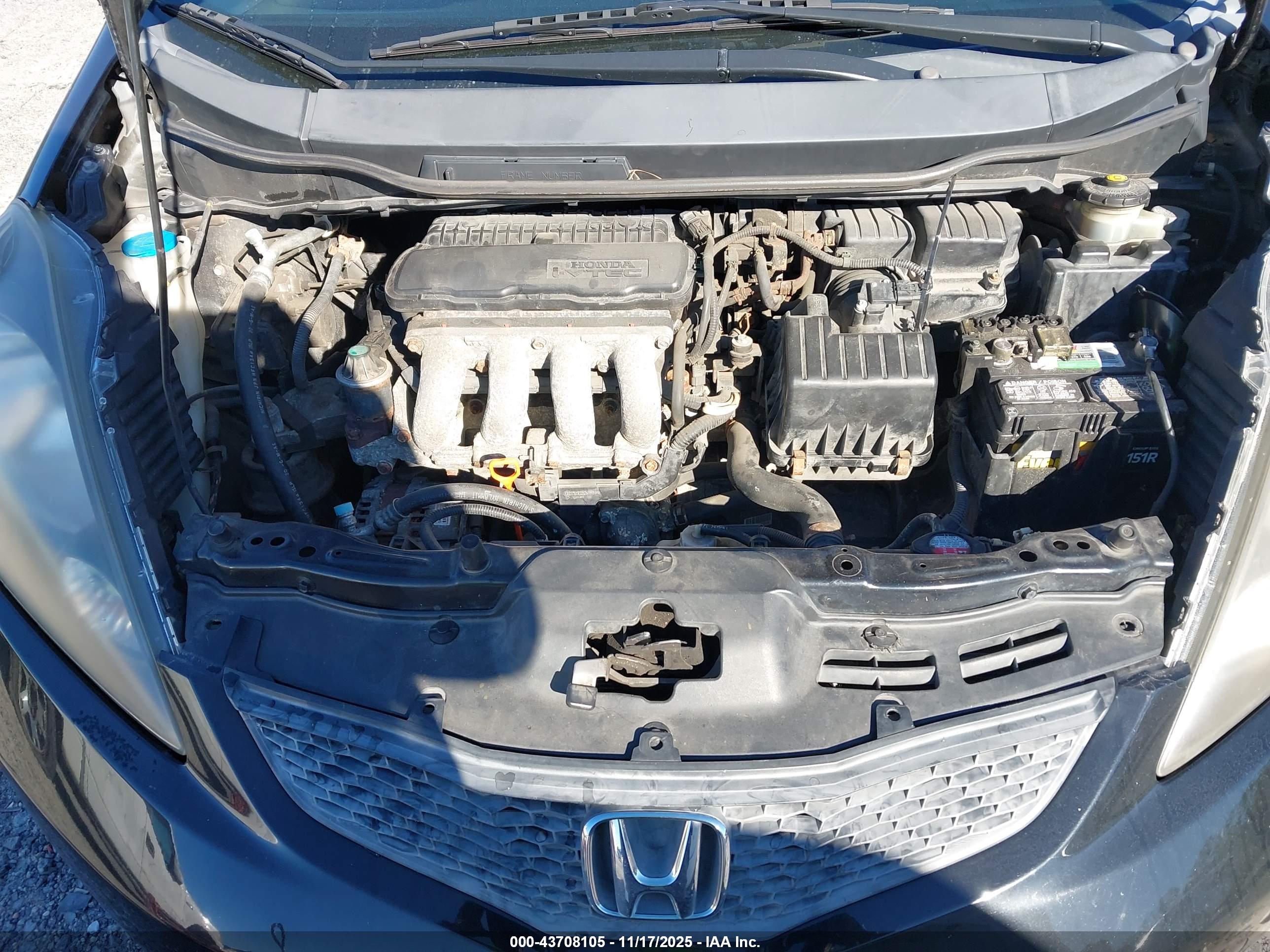 HONDA FIT image 10