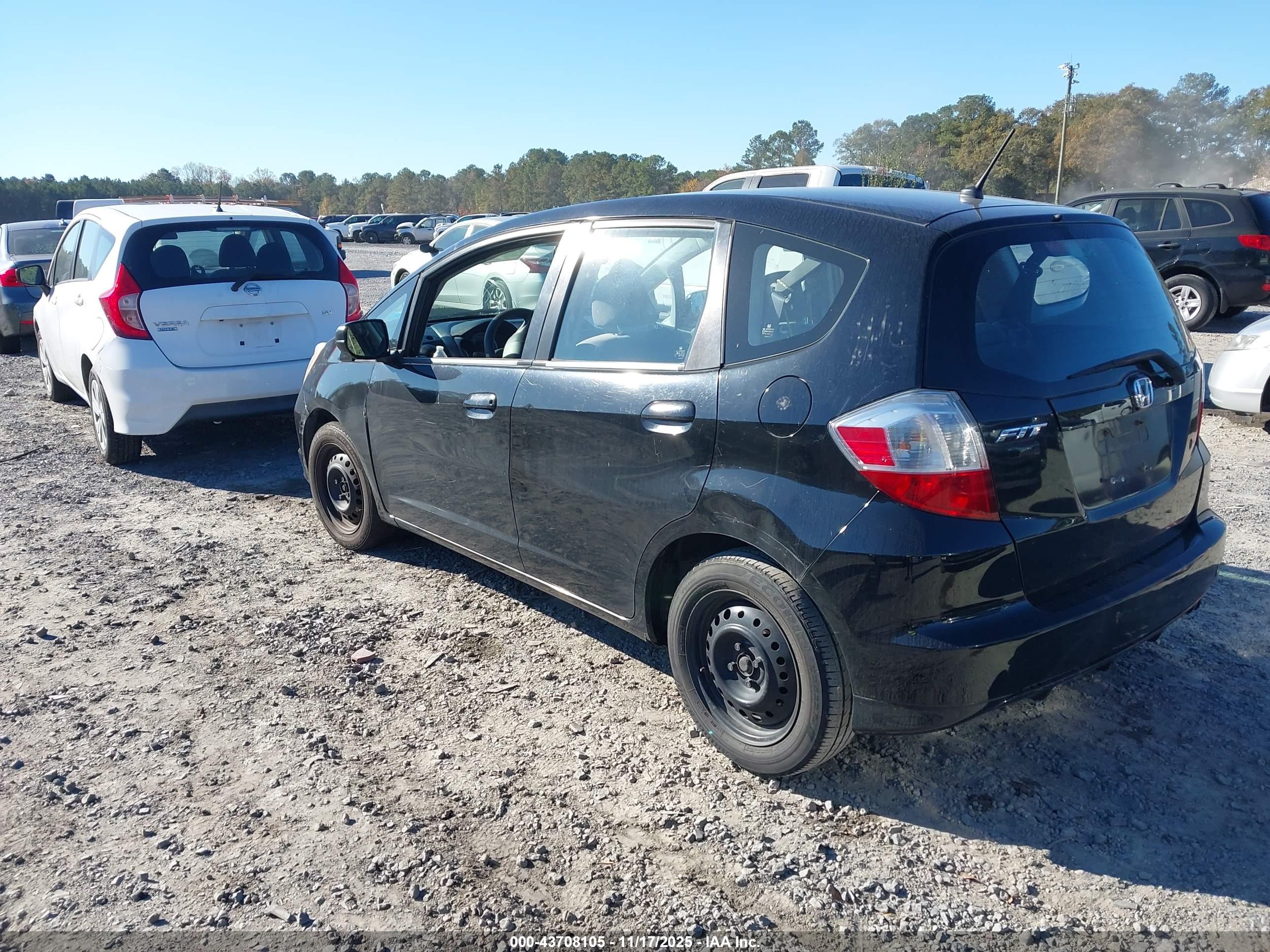 HONDA FIT image 3