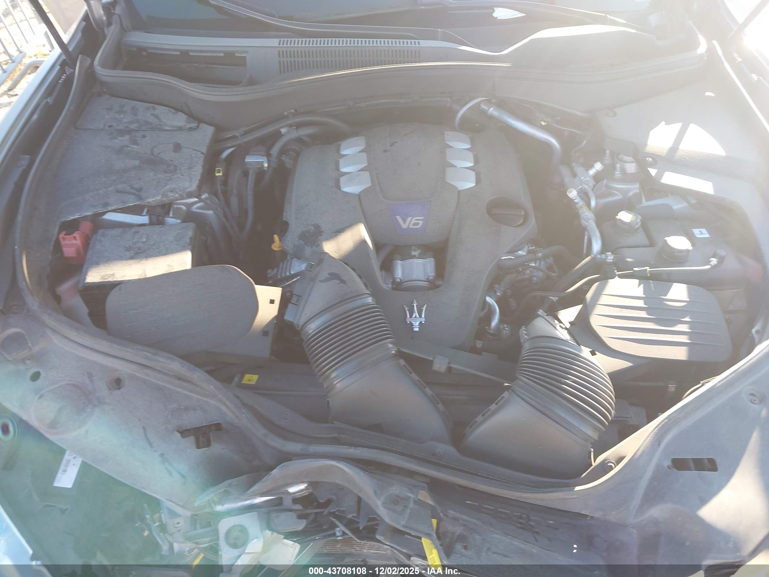 MASERATI LEVANTE image 10