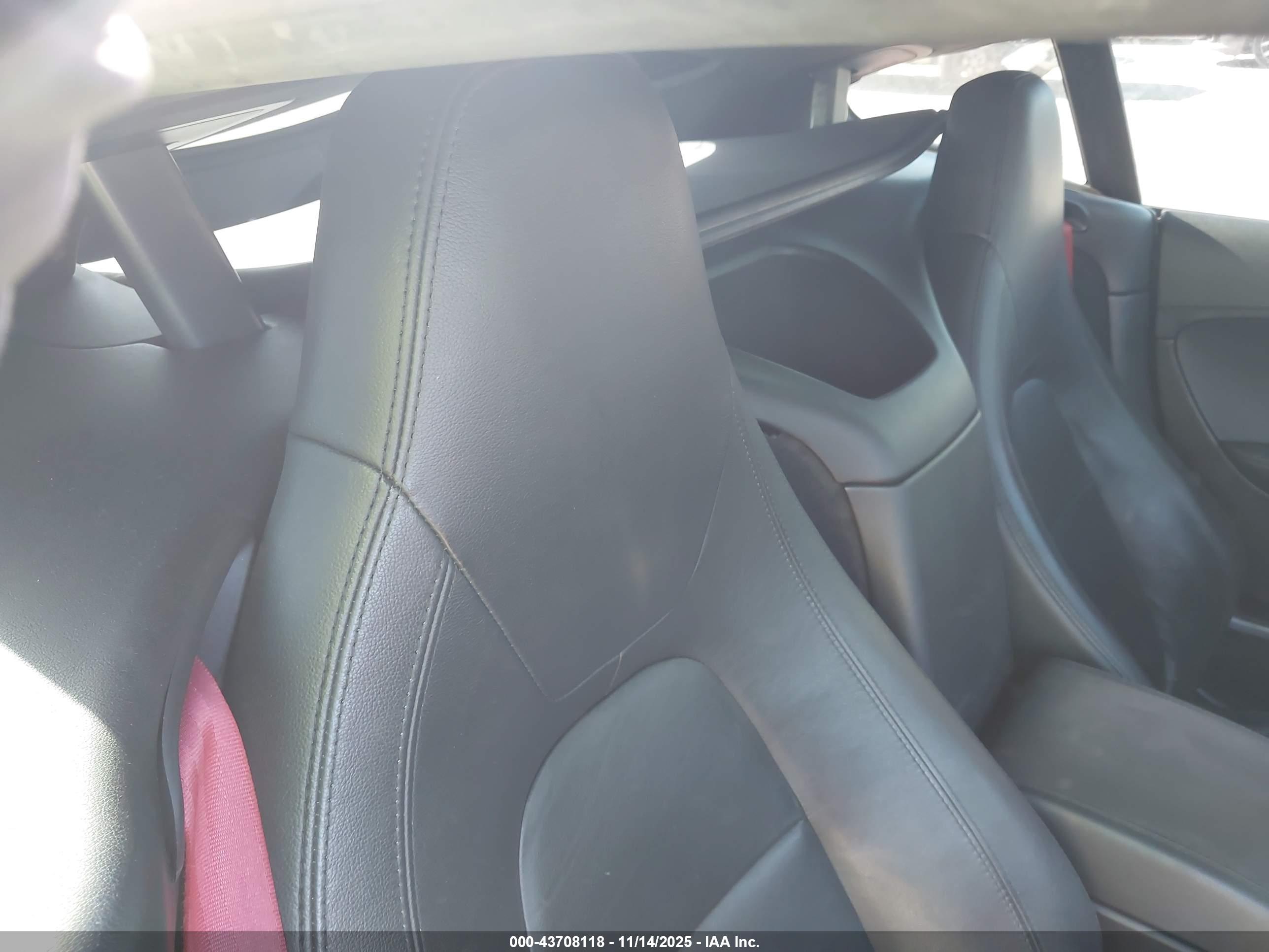JAGUAR F-TYPE image 8