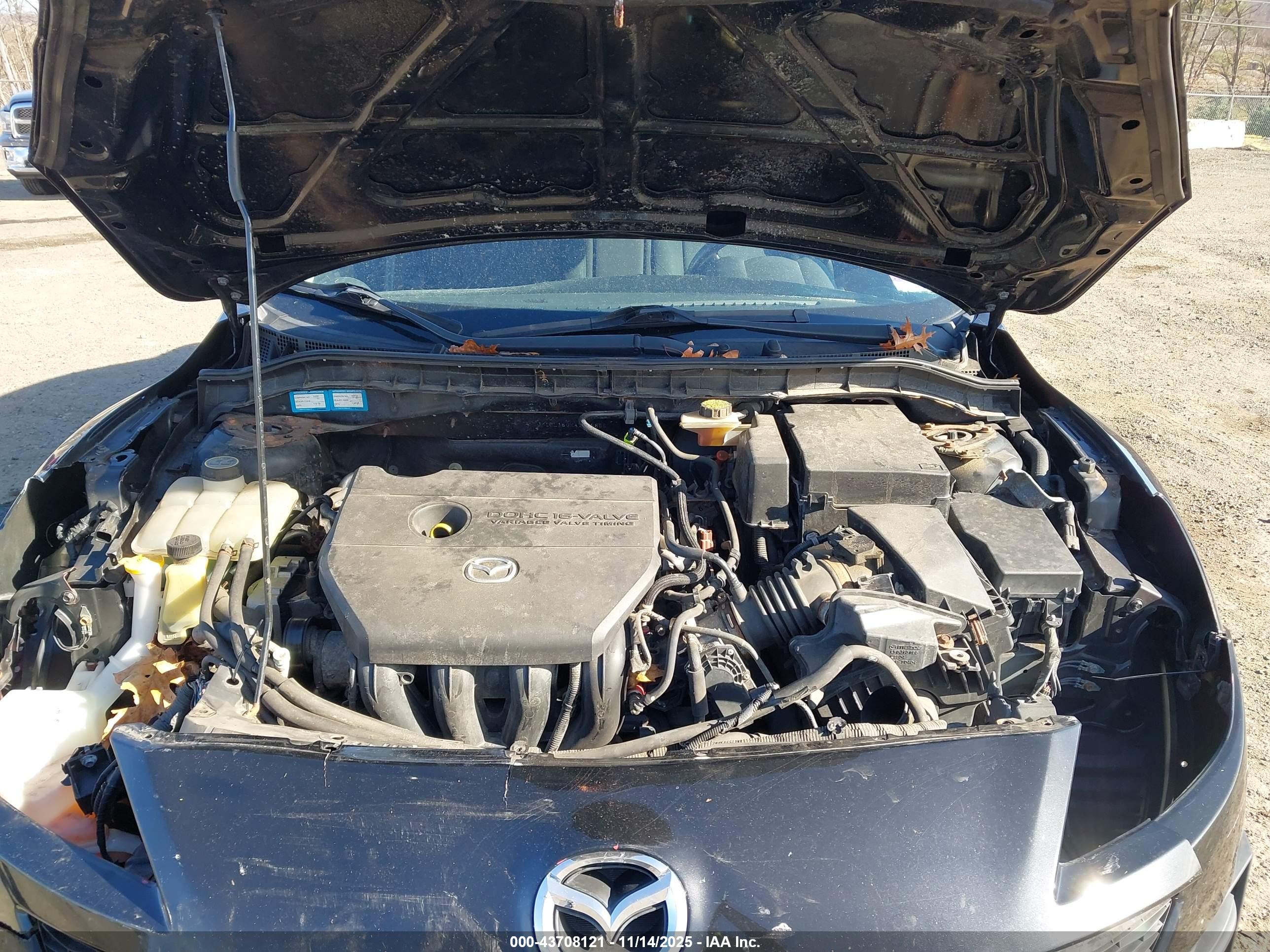 MAZDA MAZDA3 image 10