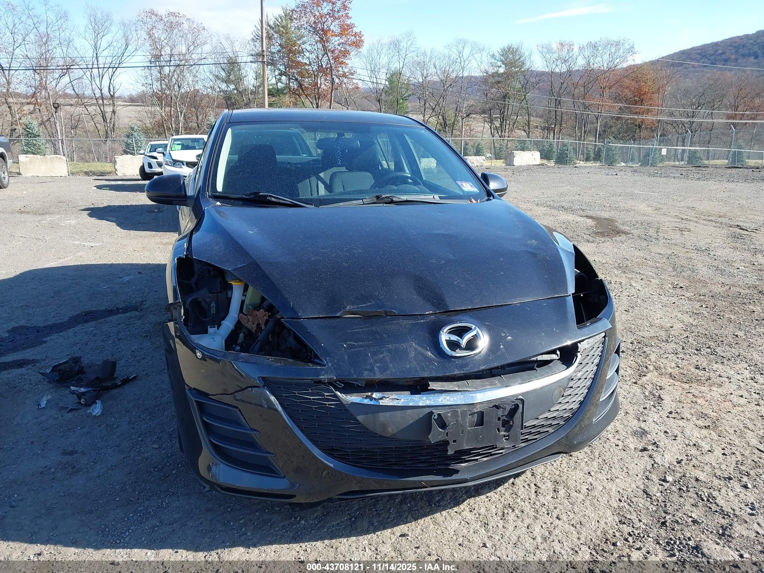 MAZDA MAZDA3 image 6