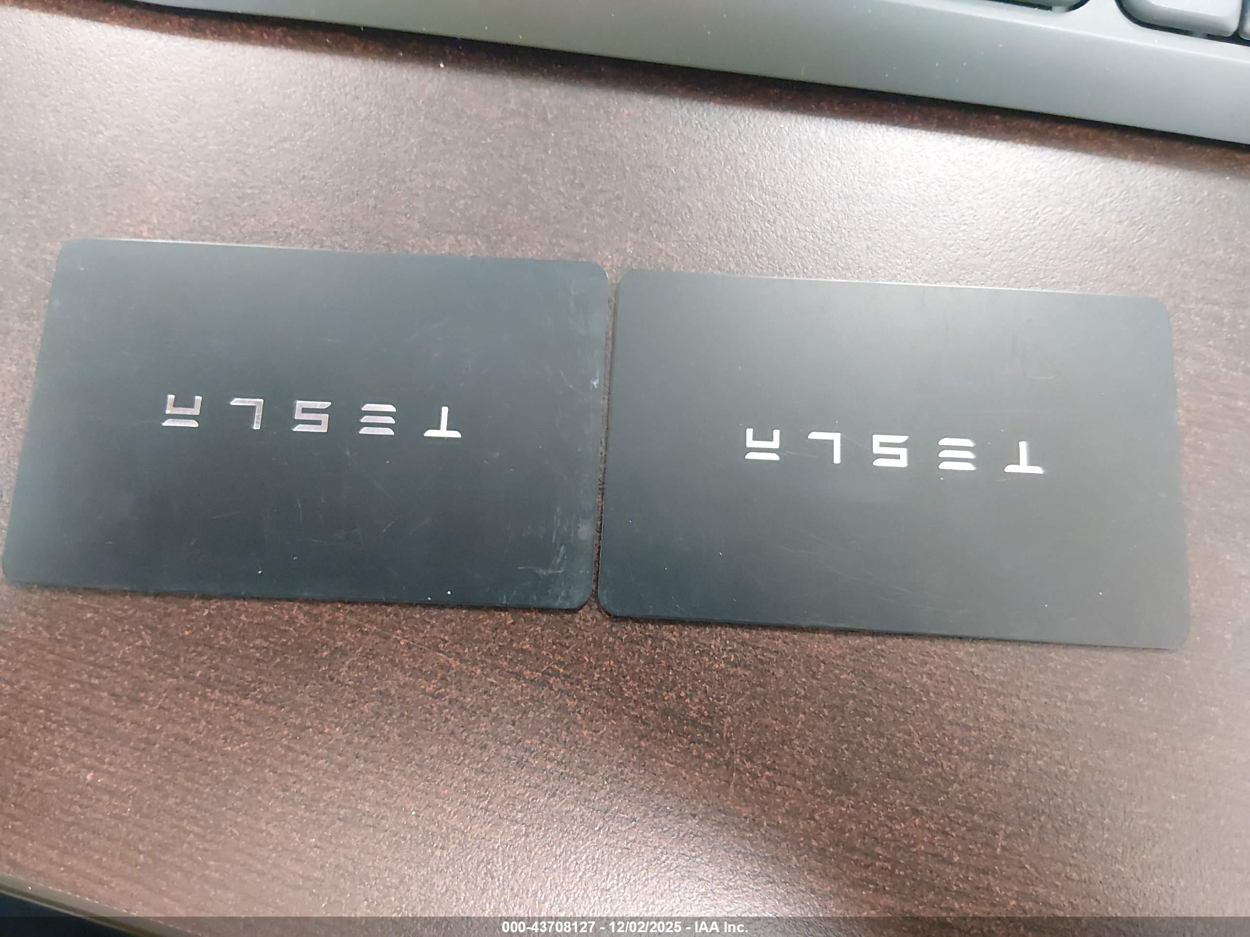 TESLA MODEL image 11