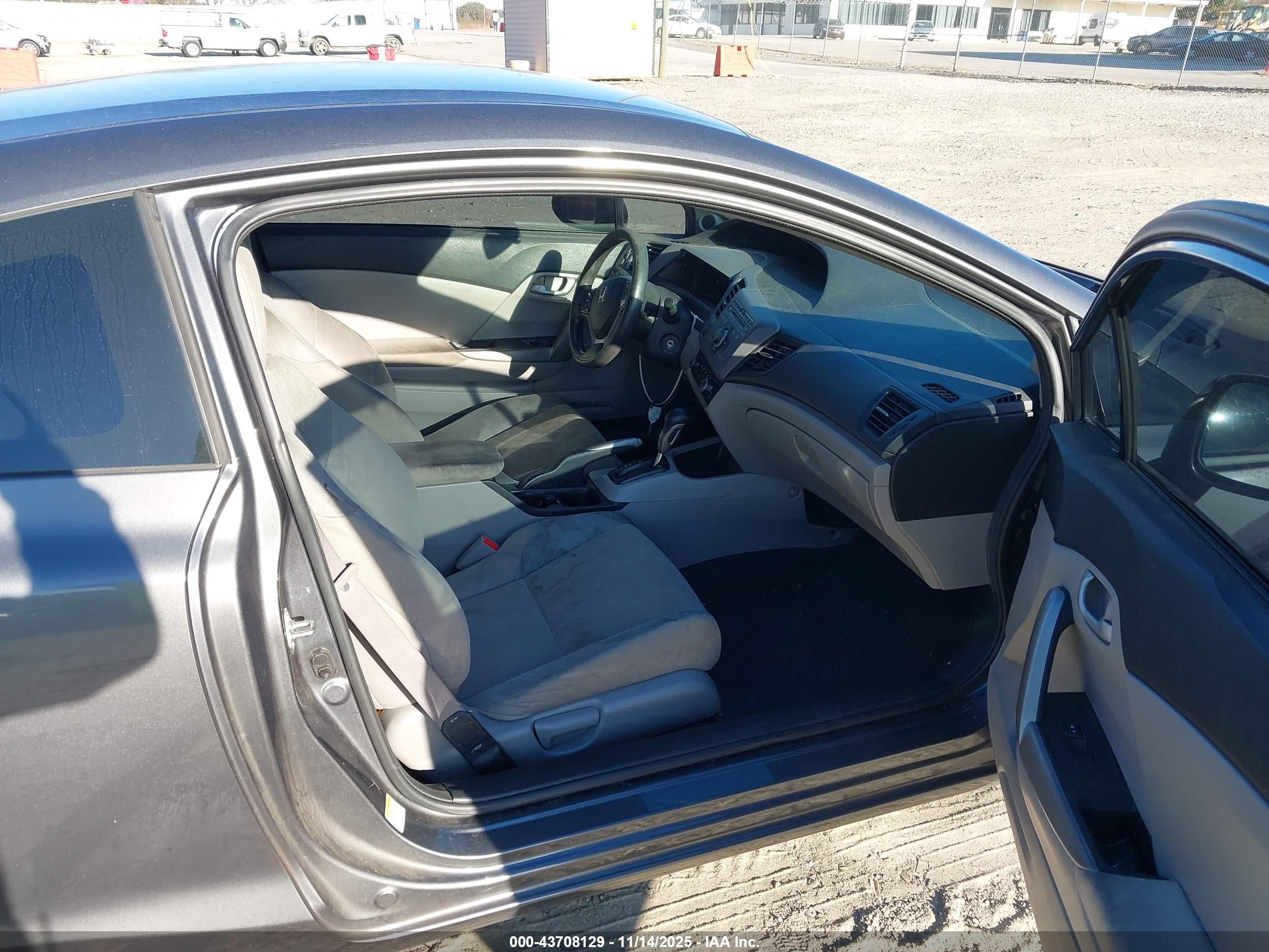 HONDA CIVIC image 5