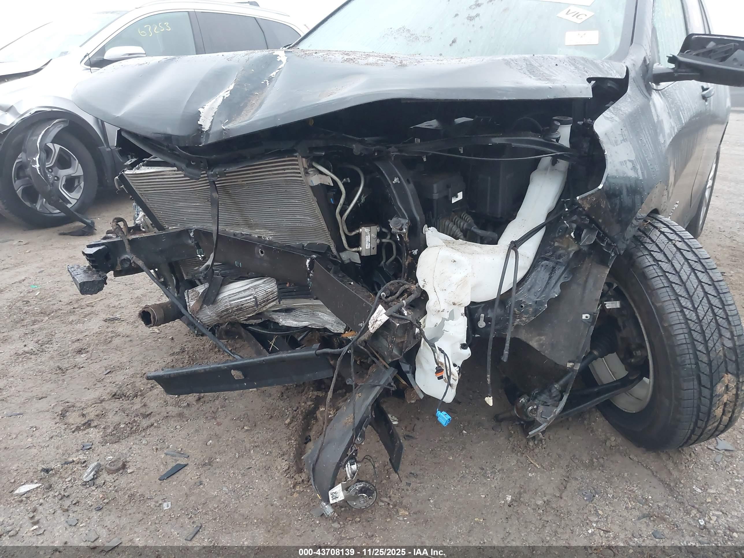 CHEVROLET EQUINOX image 6