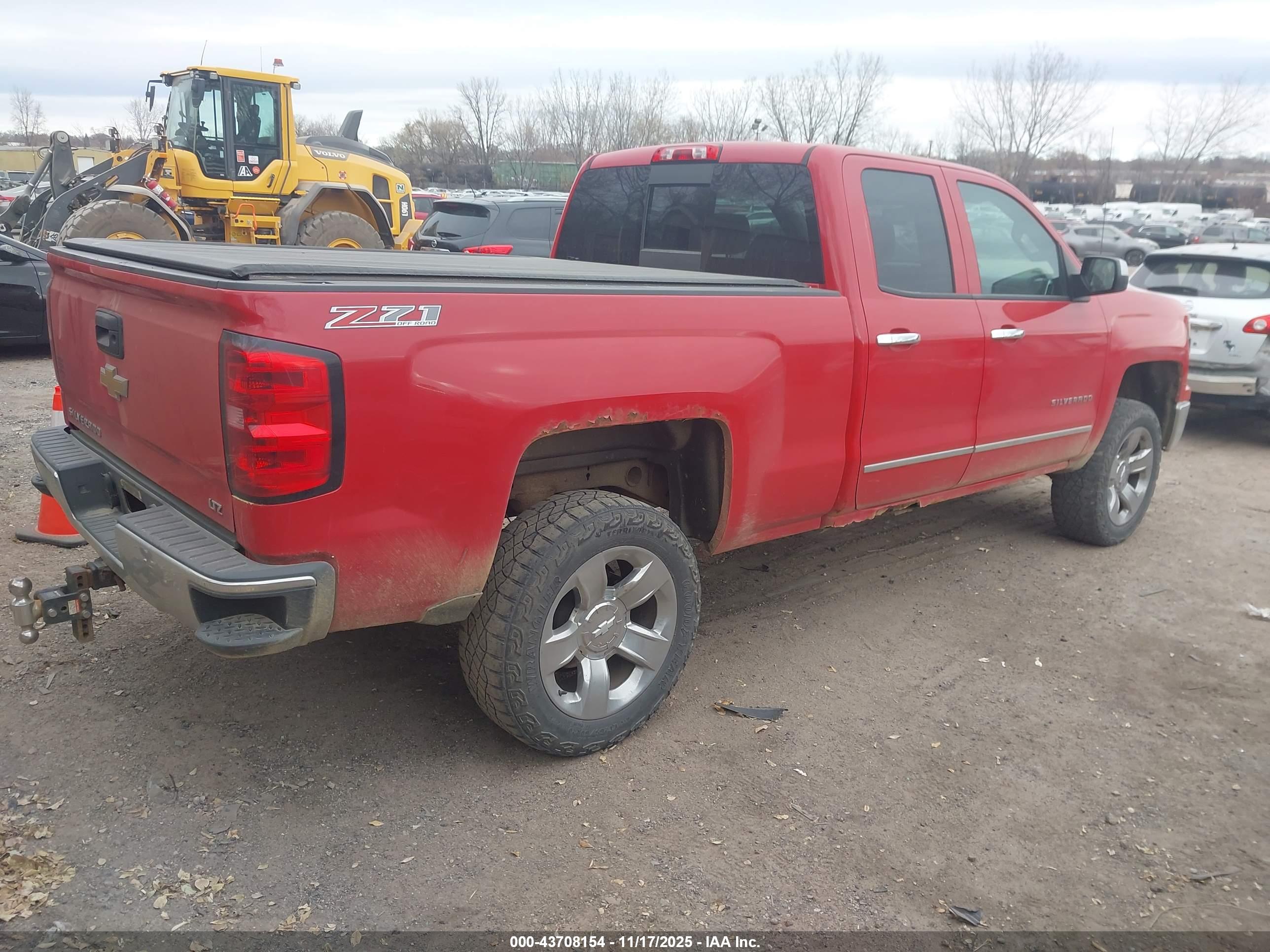 CHEVROLET SILVERADO image 4