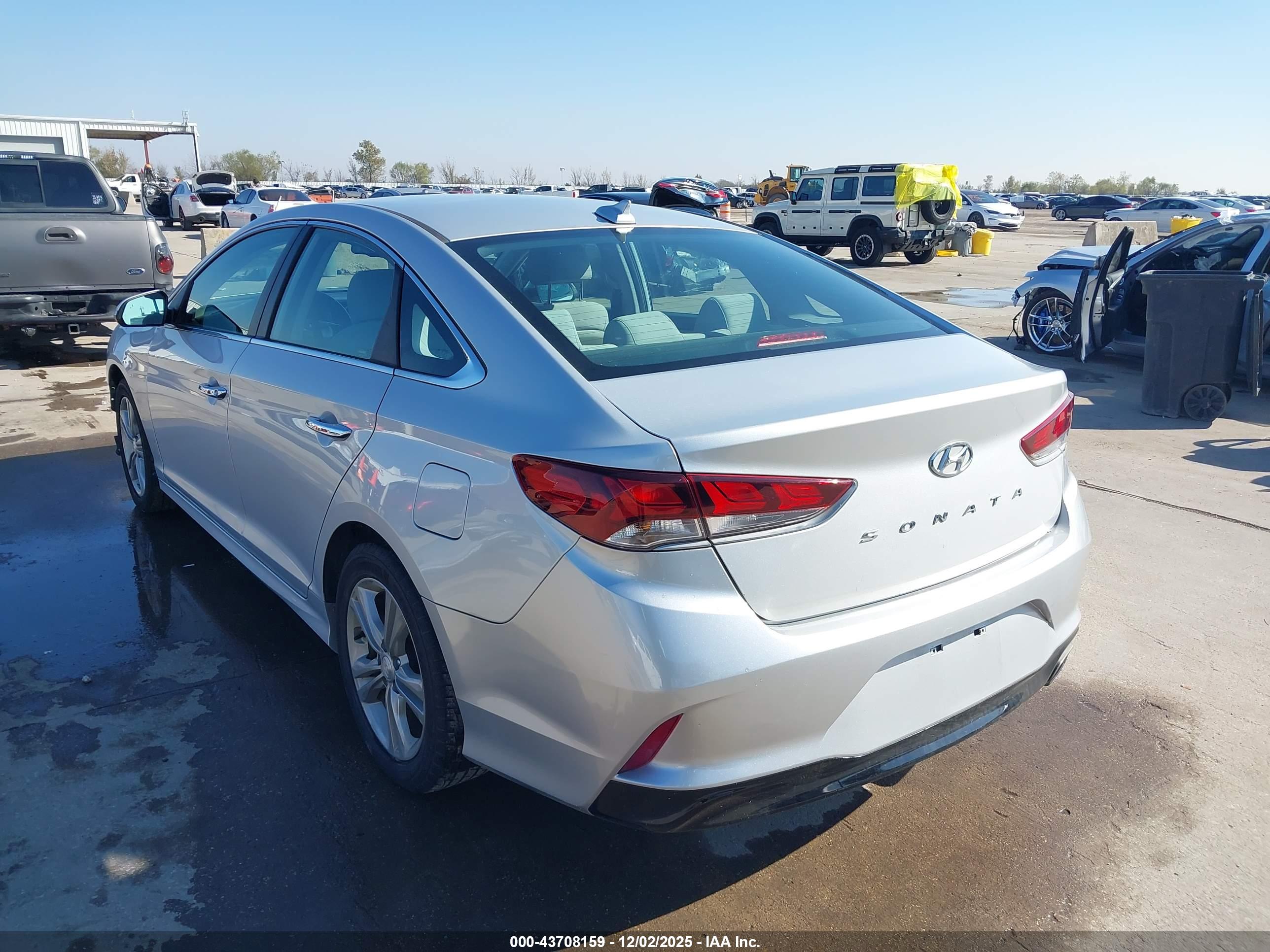 HYUNDAI SONATA image 3