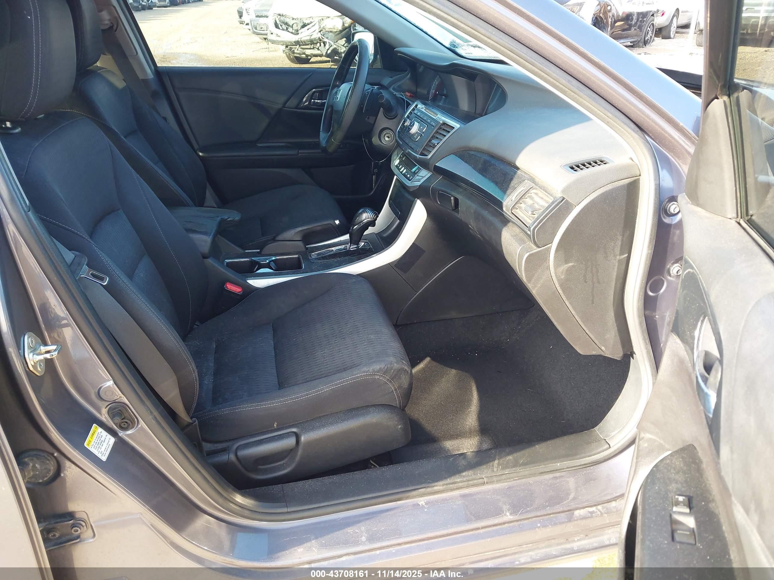 HONDA ACCORD image 5