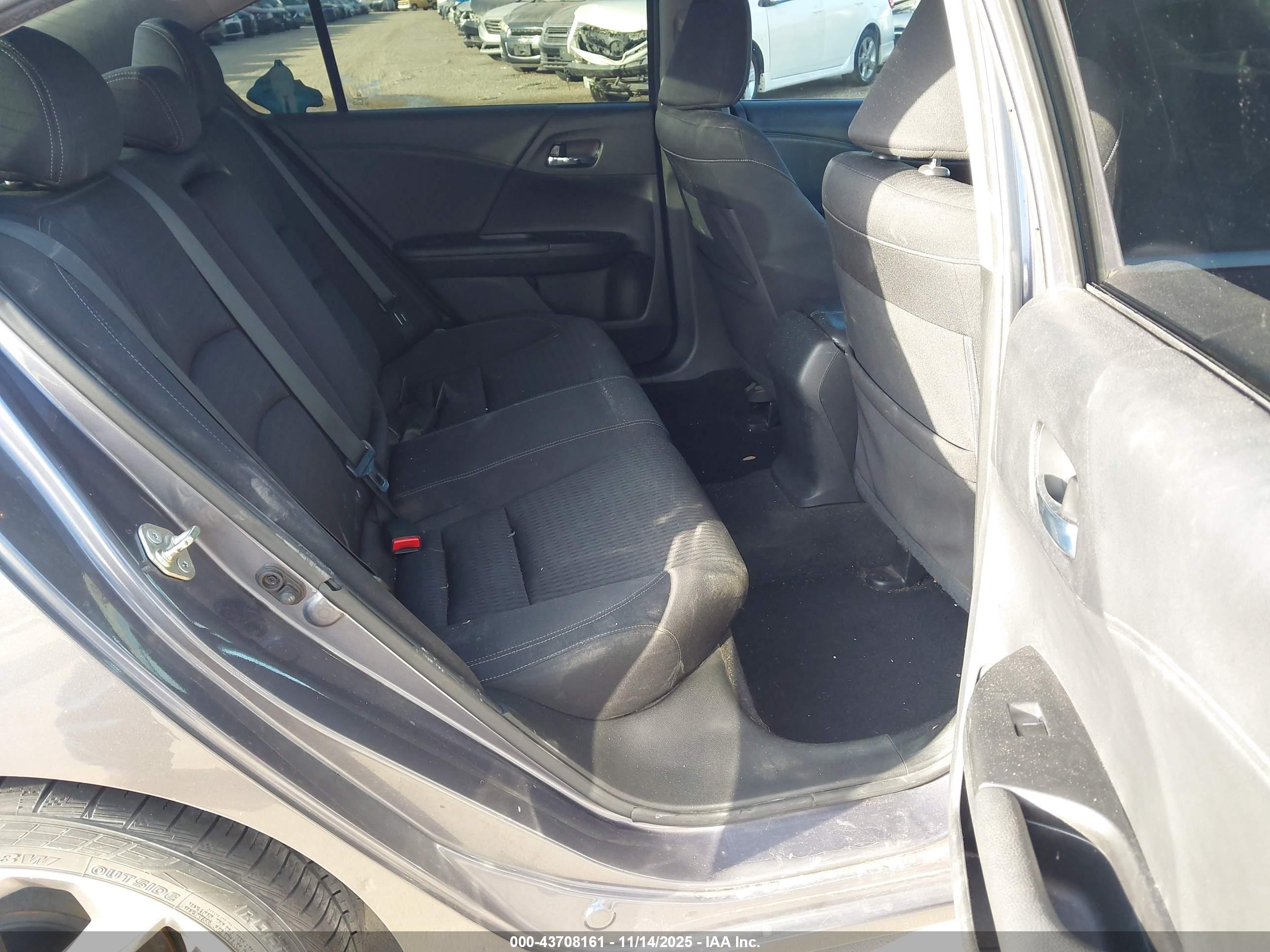 HONDA ACCORD image 8