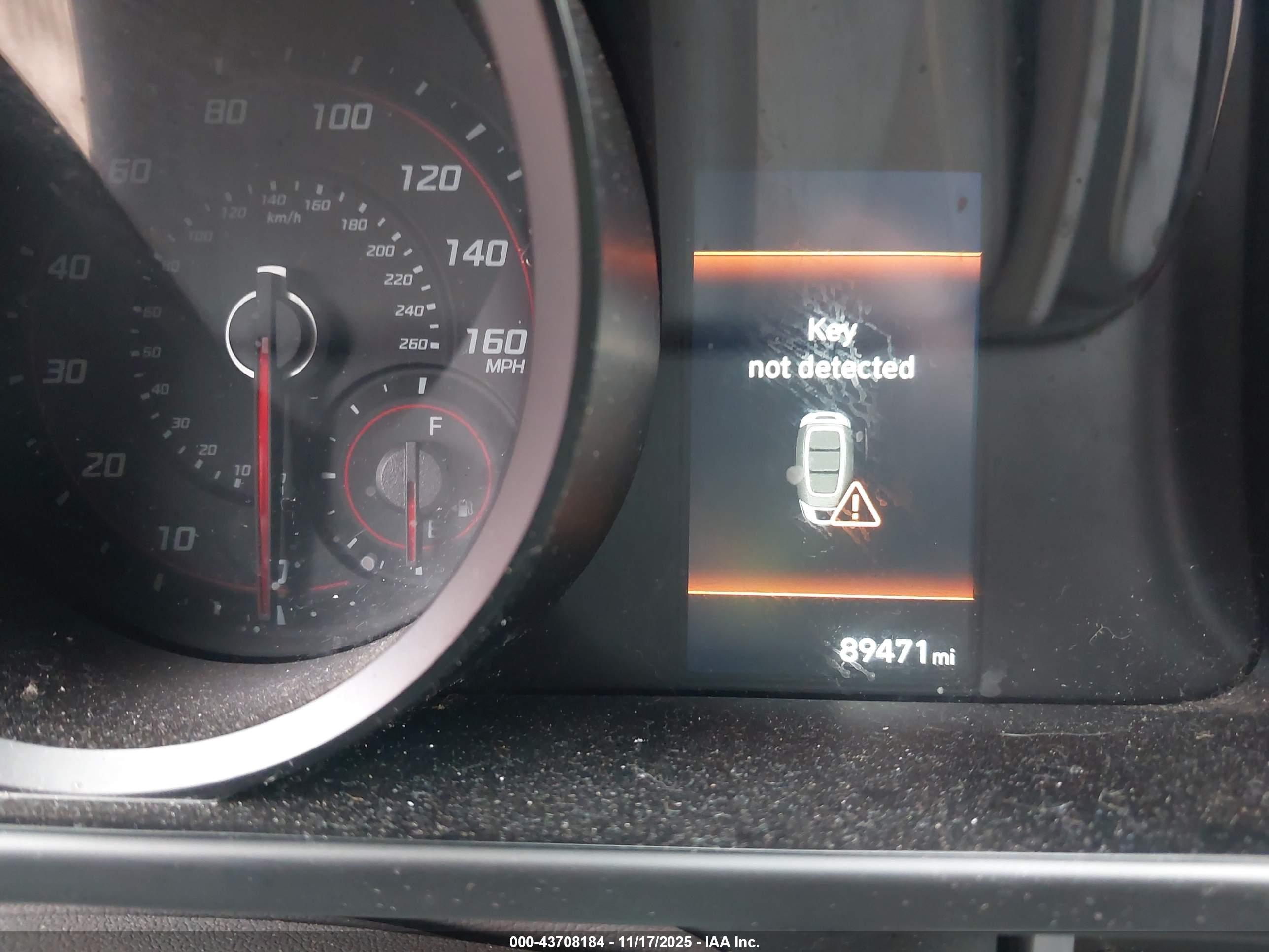 HYUNDAI ELANTRA image 7