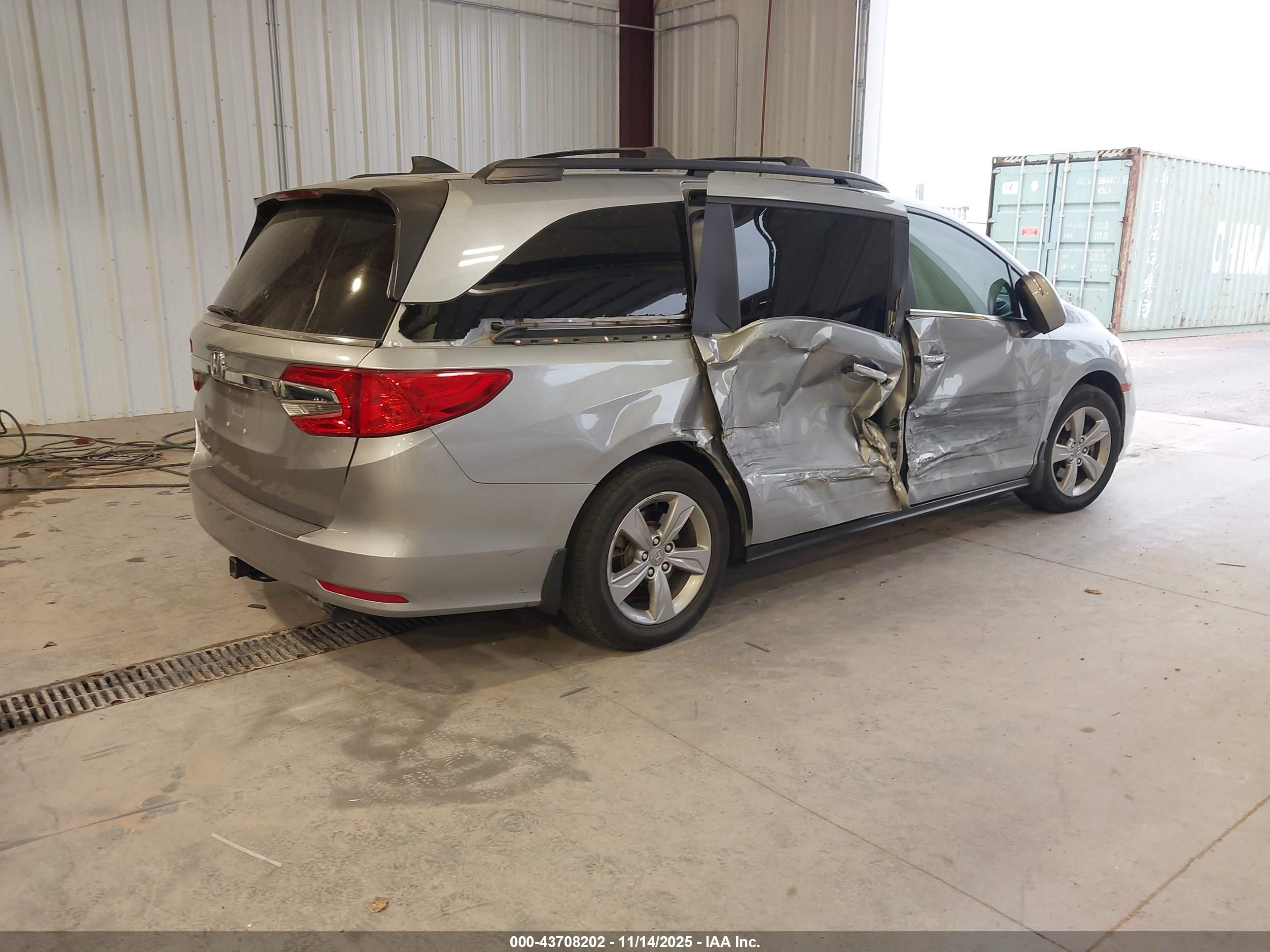 HONDA ODYSSEY image 4