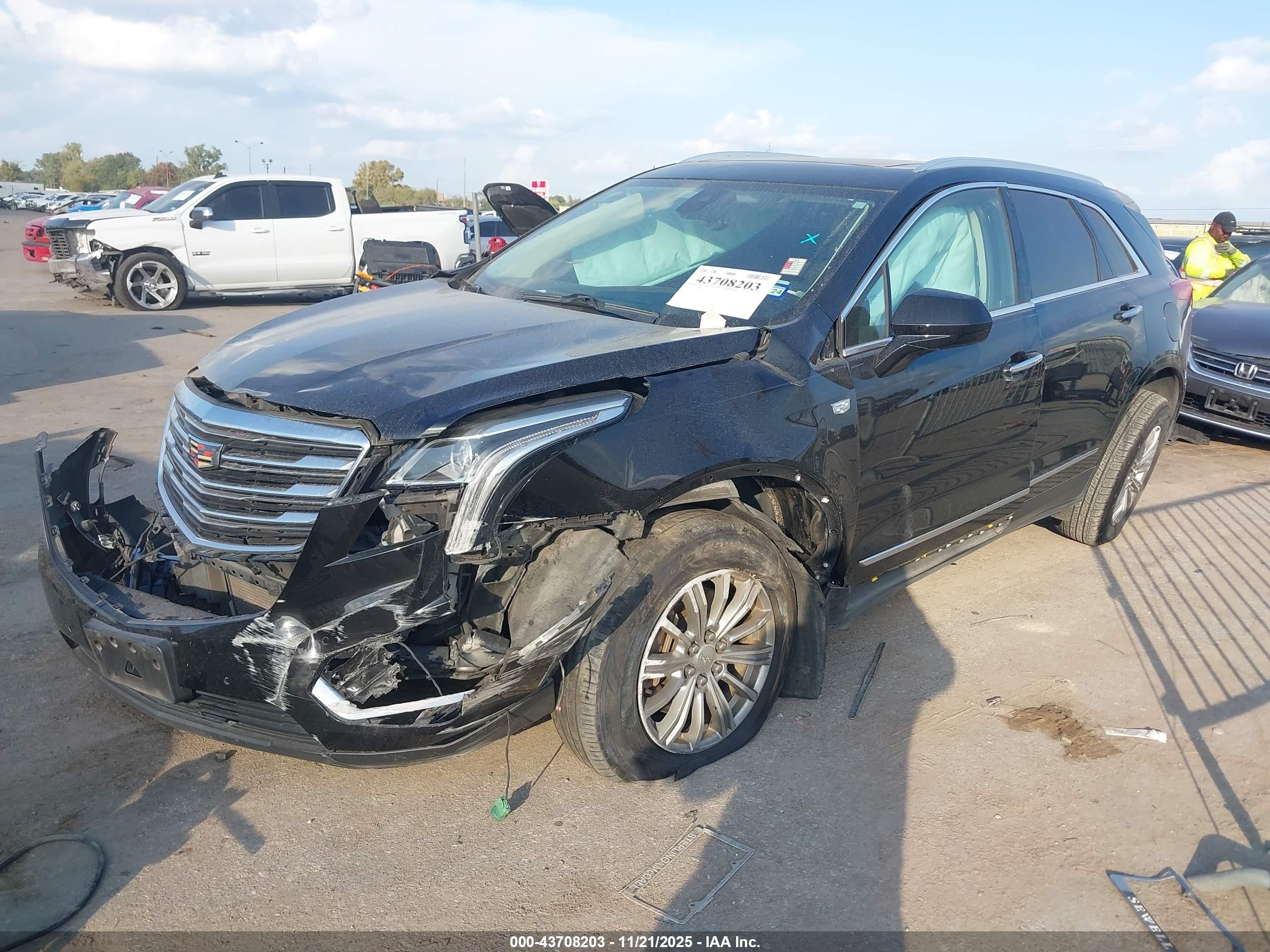 CADILLAC XT5 image 2