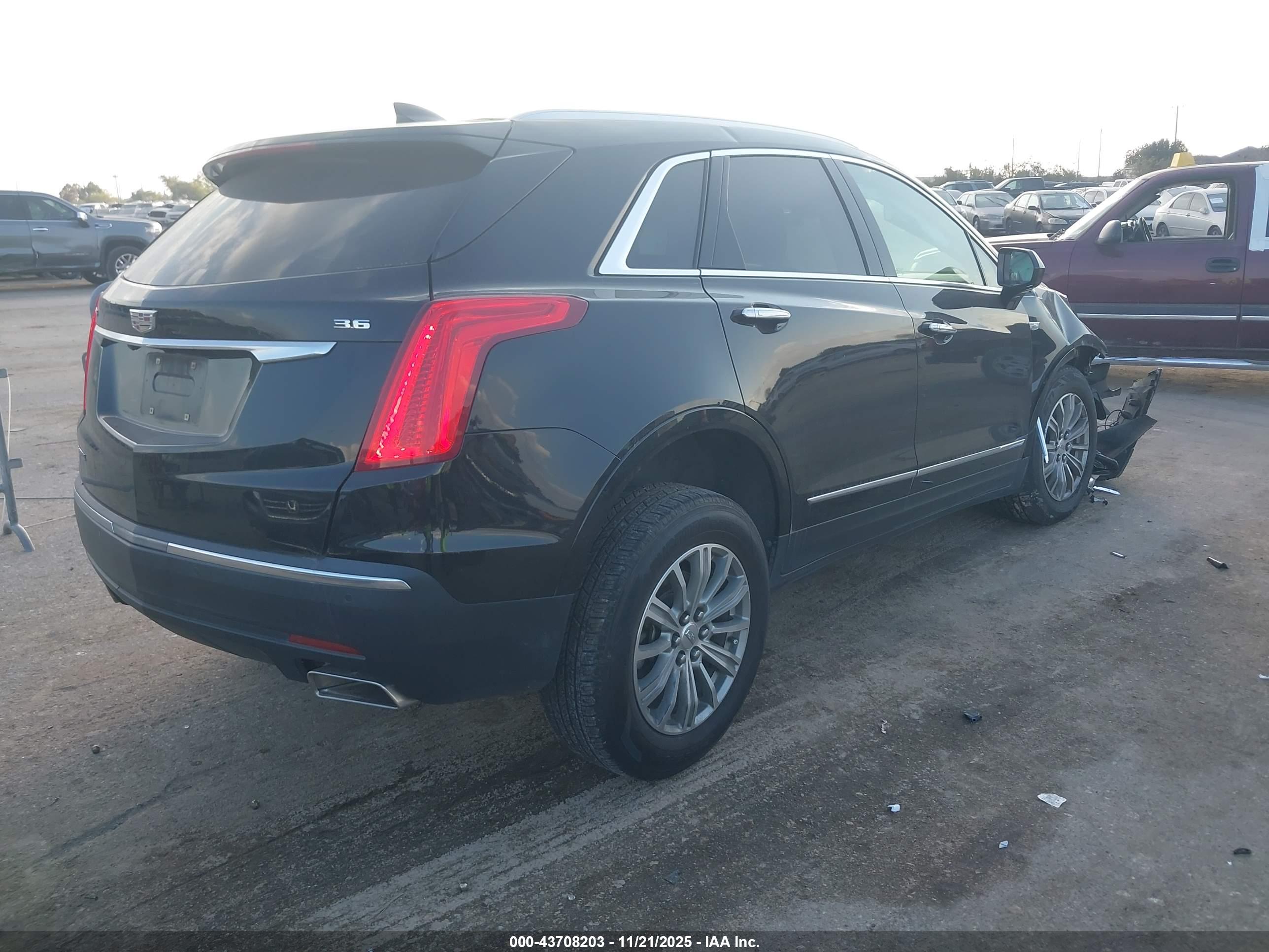 CADILLAC XT5 image 4