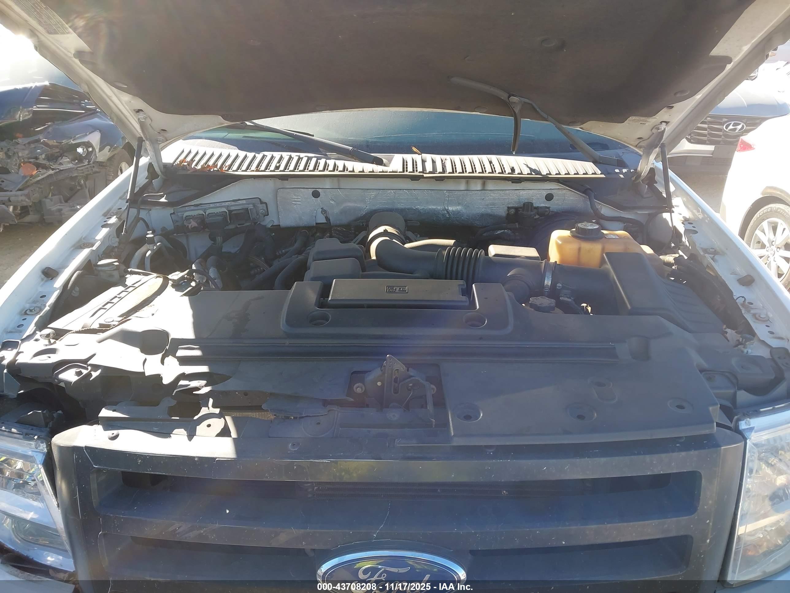 FORD EXPEDITION image 10