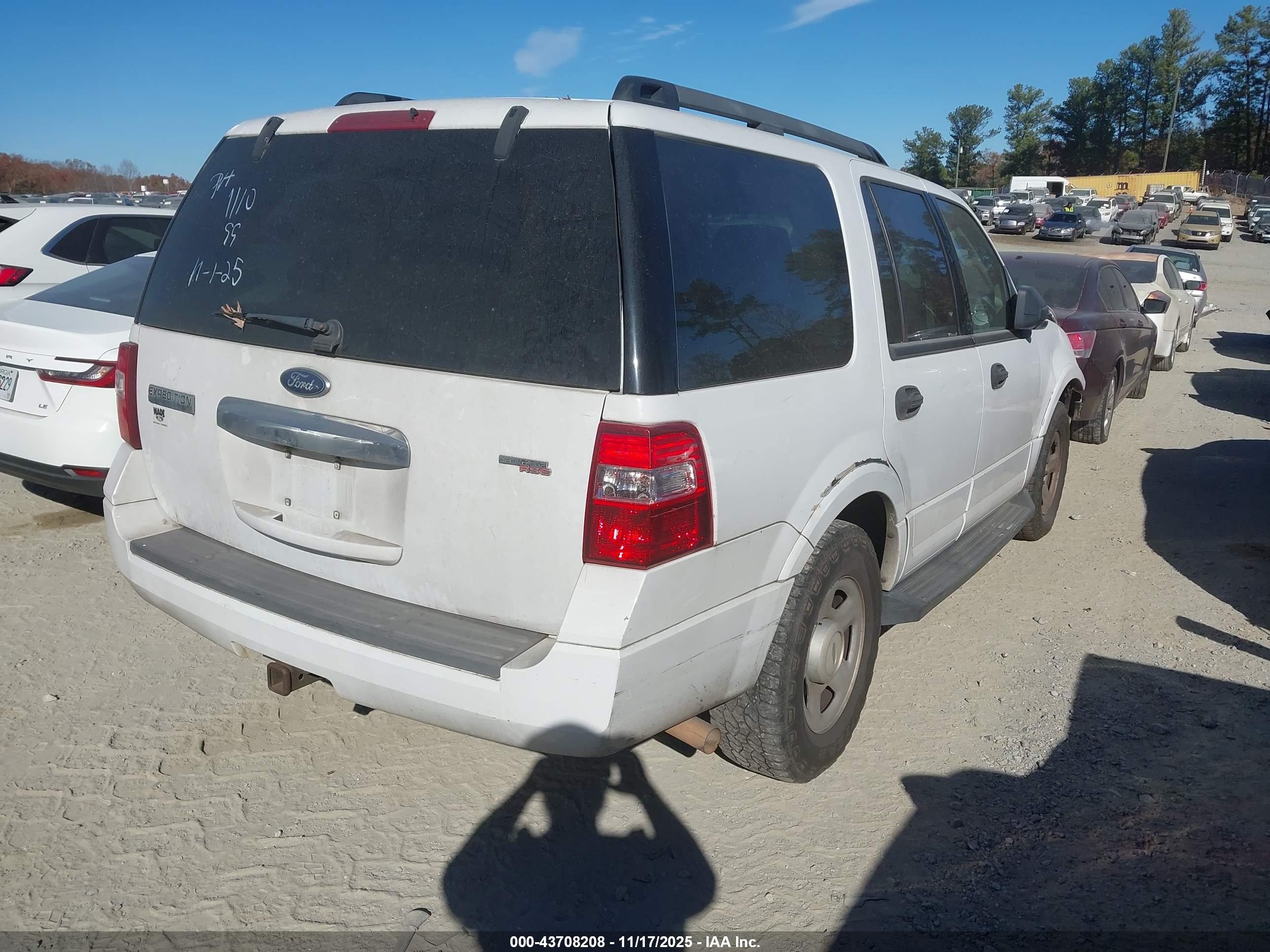 FORD EXPEDITION image 4
