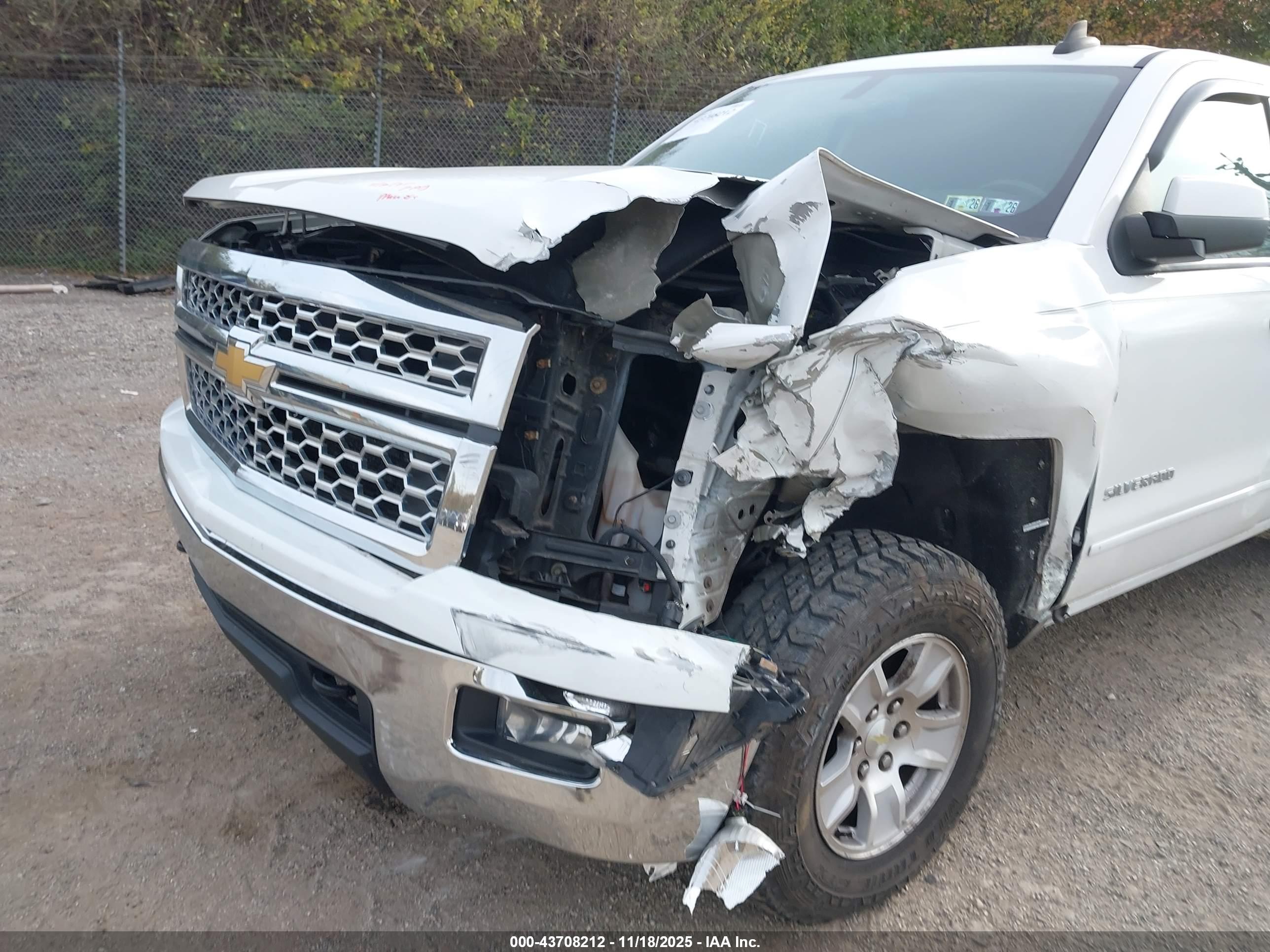 CHEVROLET SILVERADO image 6