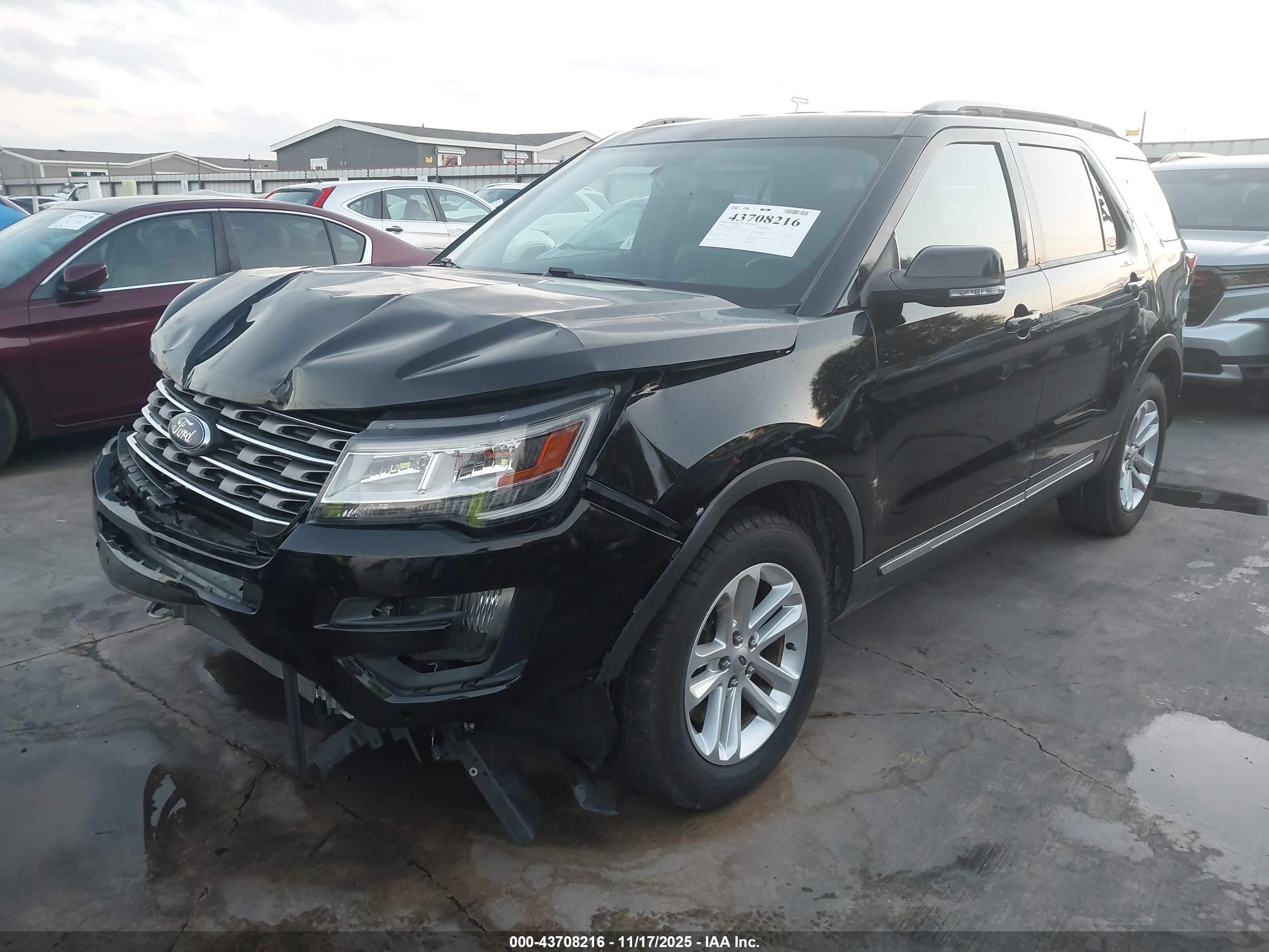 FORD EXPLORER image 2