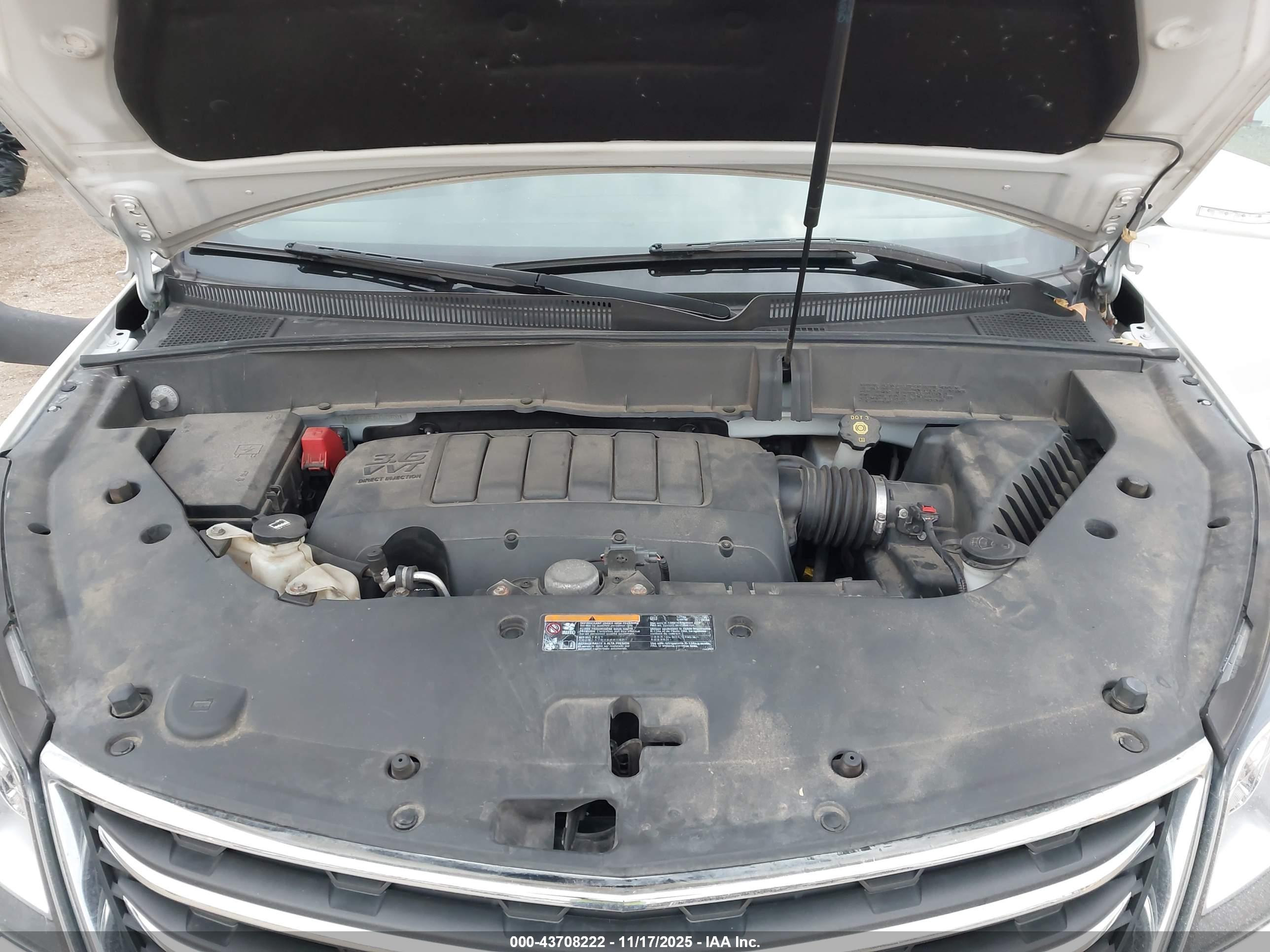 CHEVROLET TRAVERSE image 10