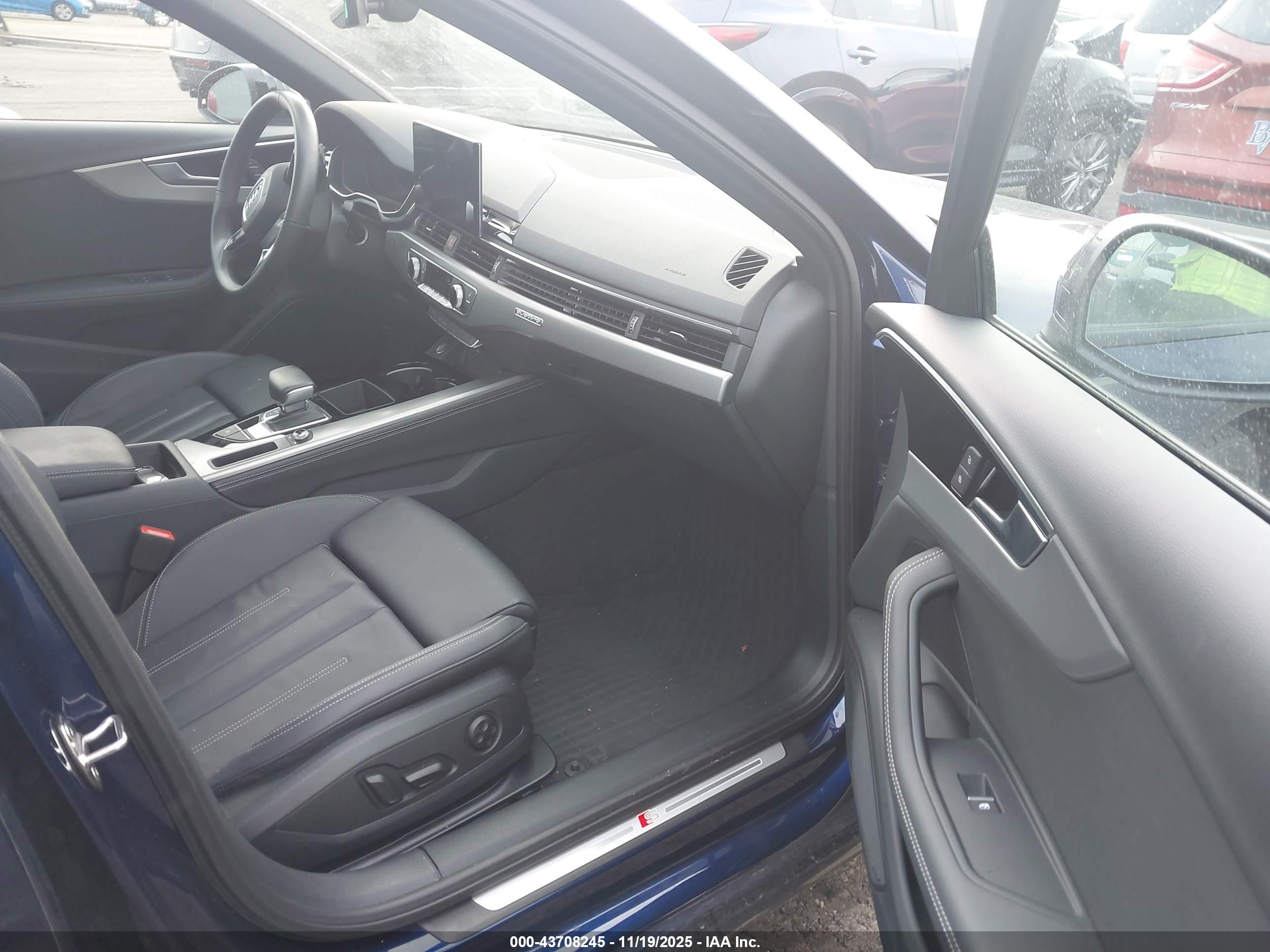 AUDI A4 image 5