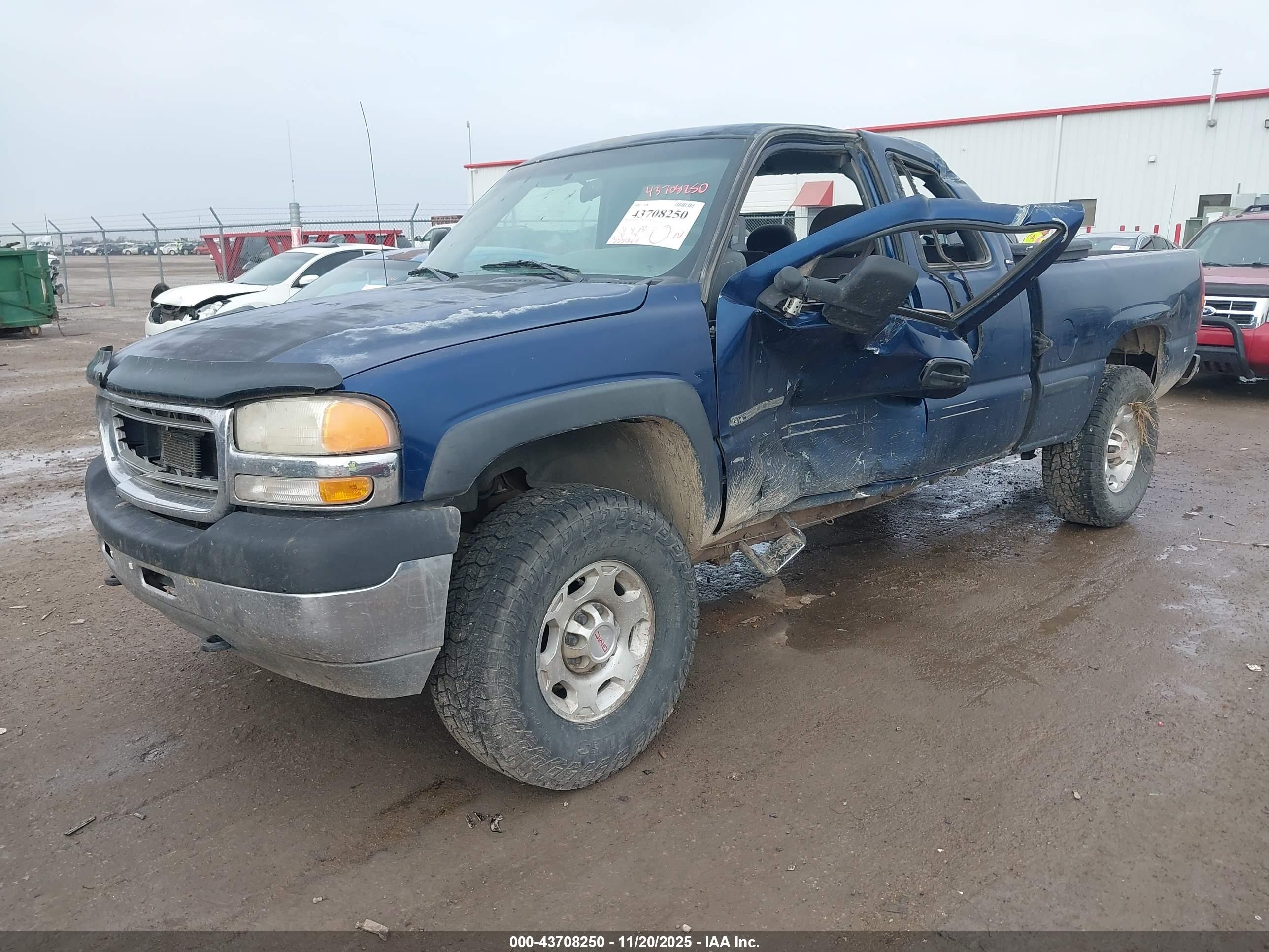 GMC SIERRA image 2