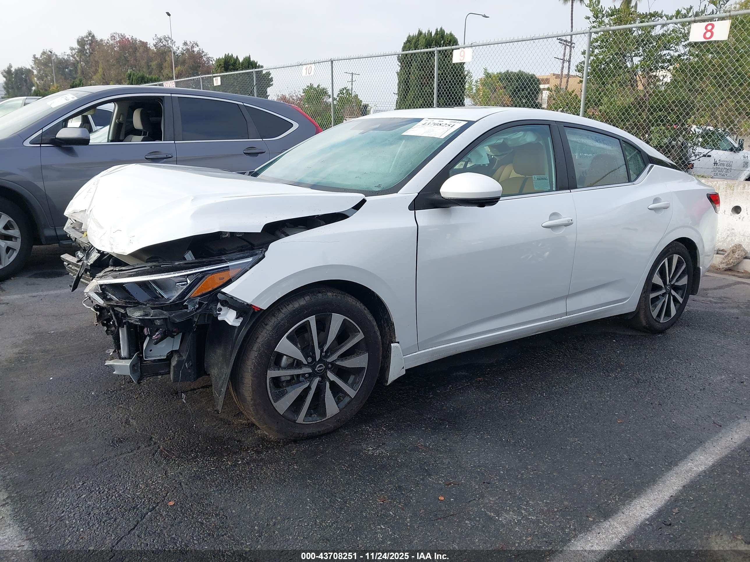 NISSAN SENTRA image 2