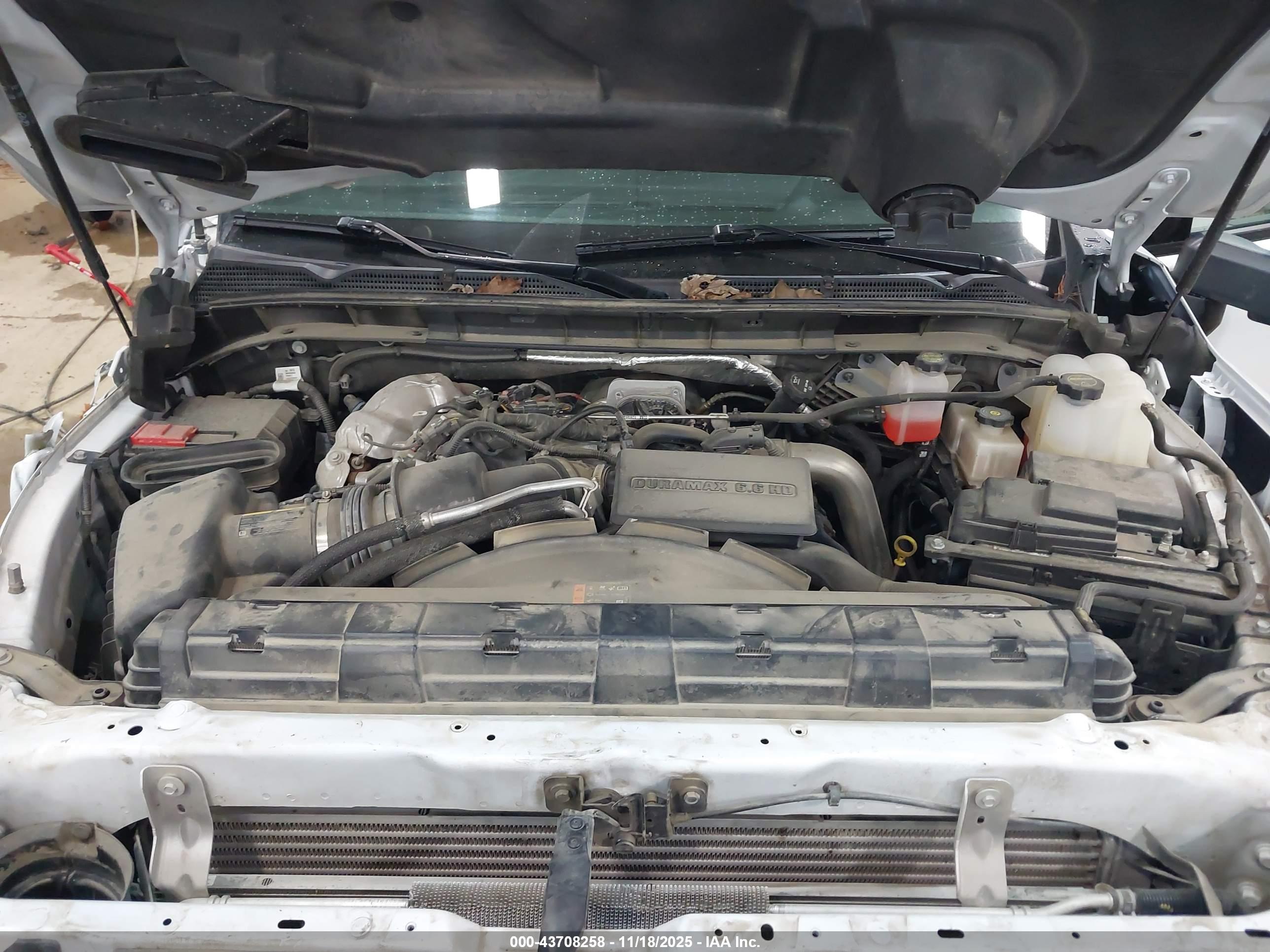 GMC SIERRA image 10