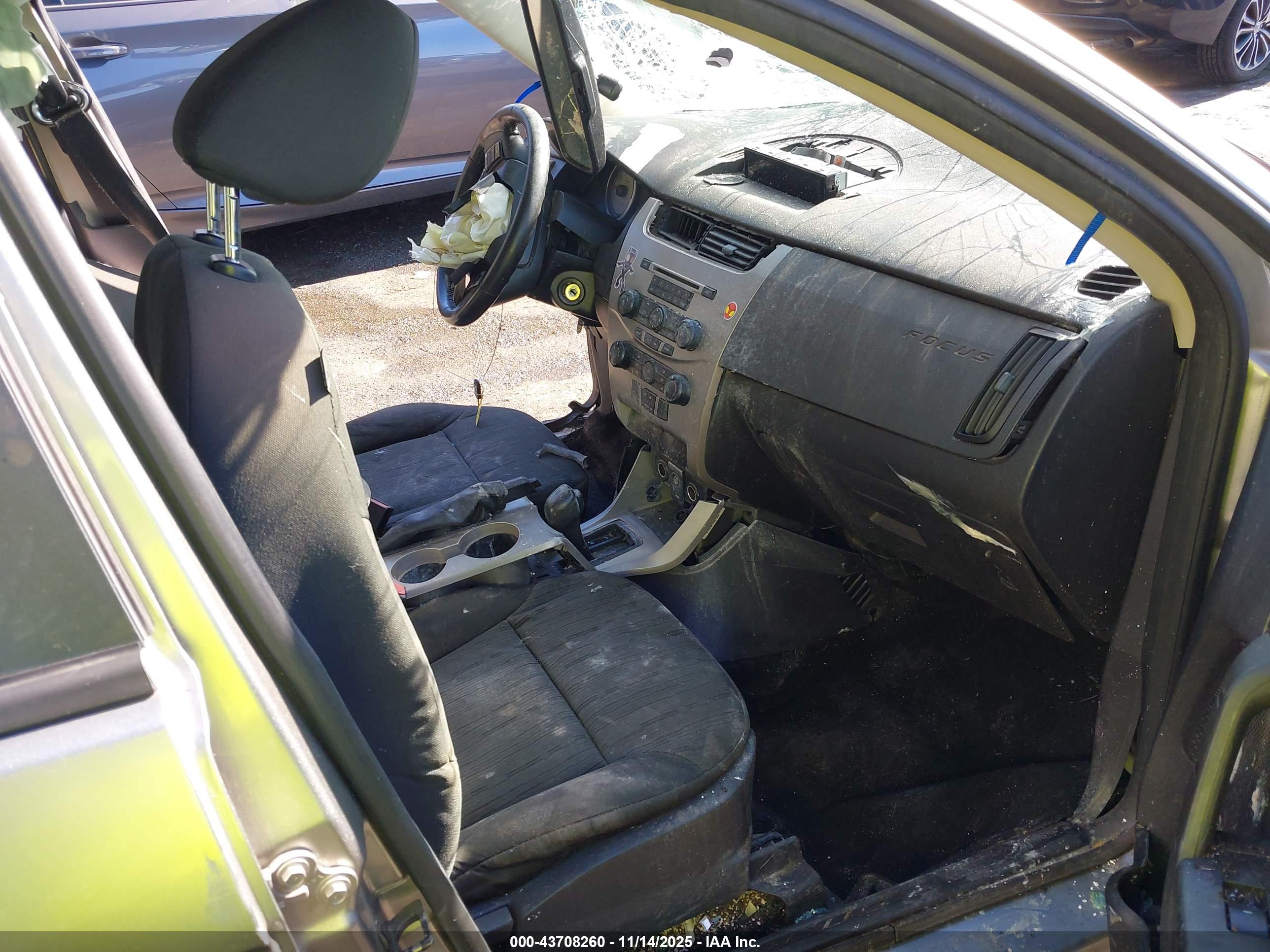 FORD FOCUS image 5