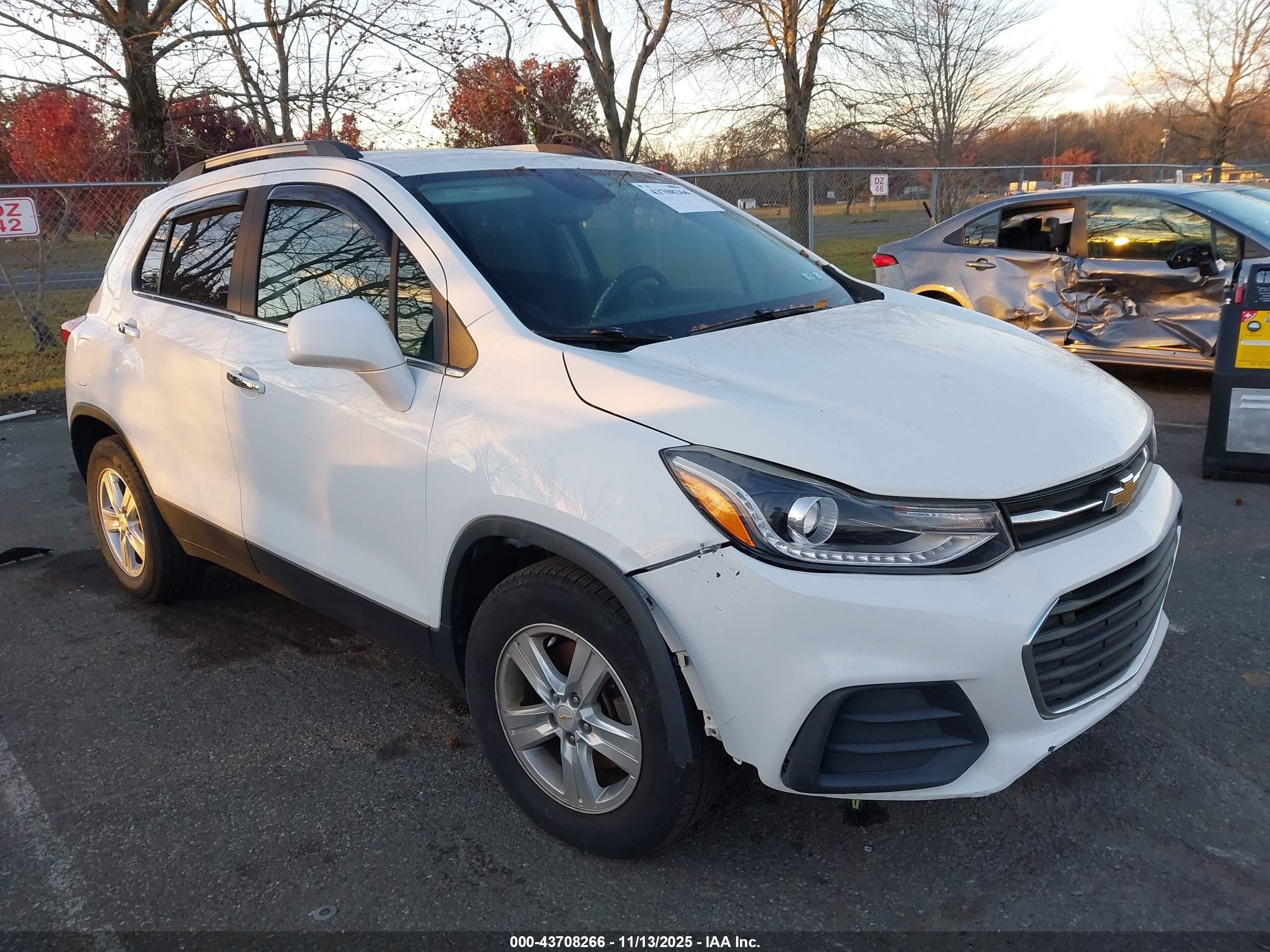 CHEVROLET TRAX image 6