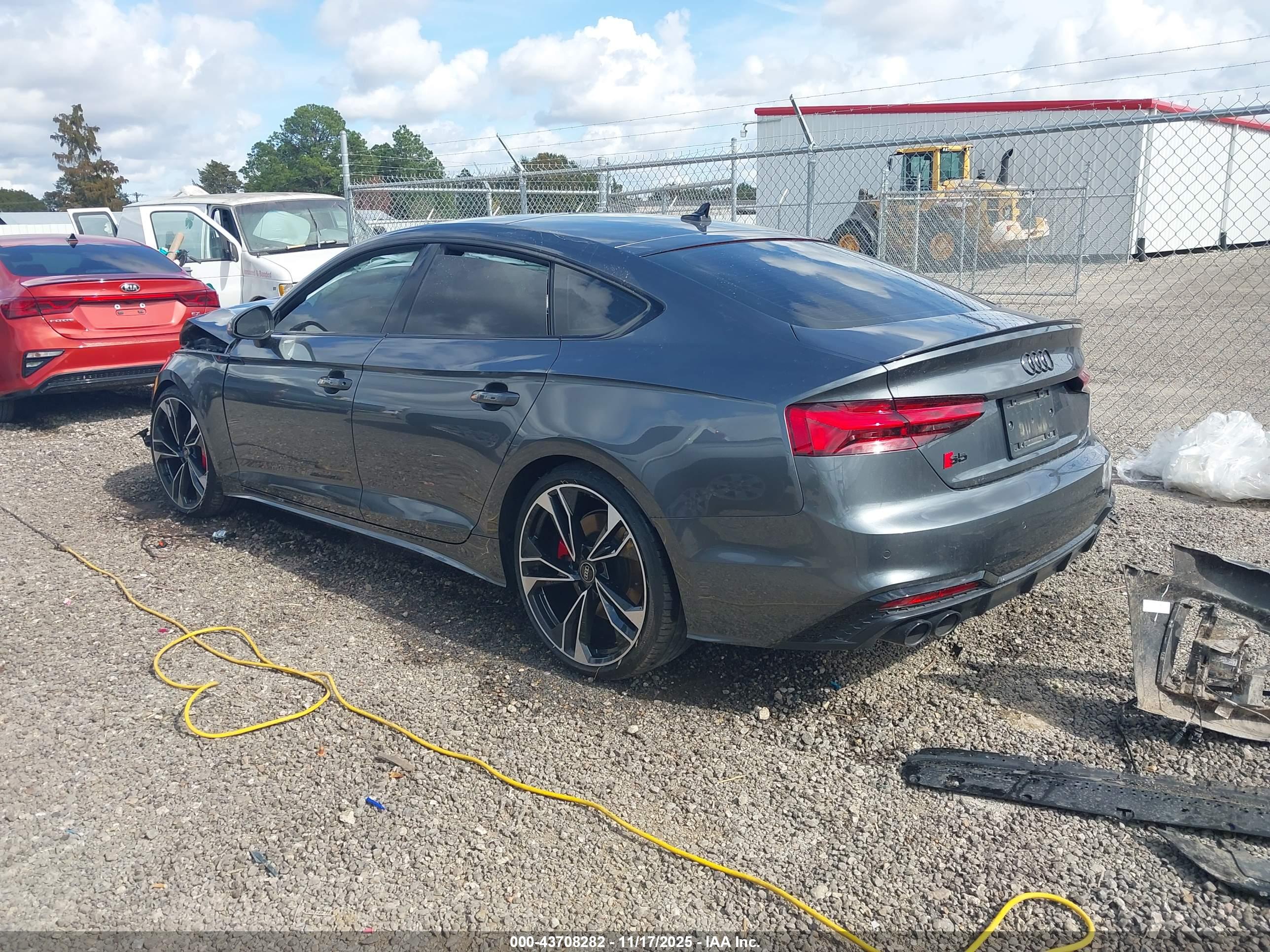 AUDI S5 image 3