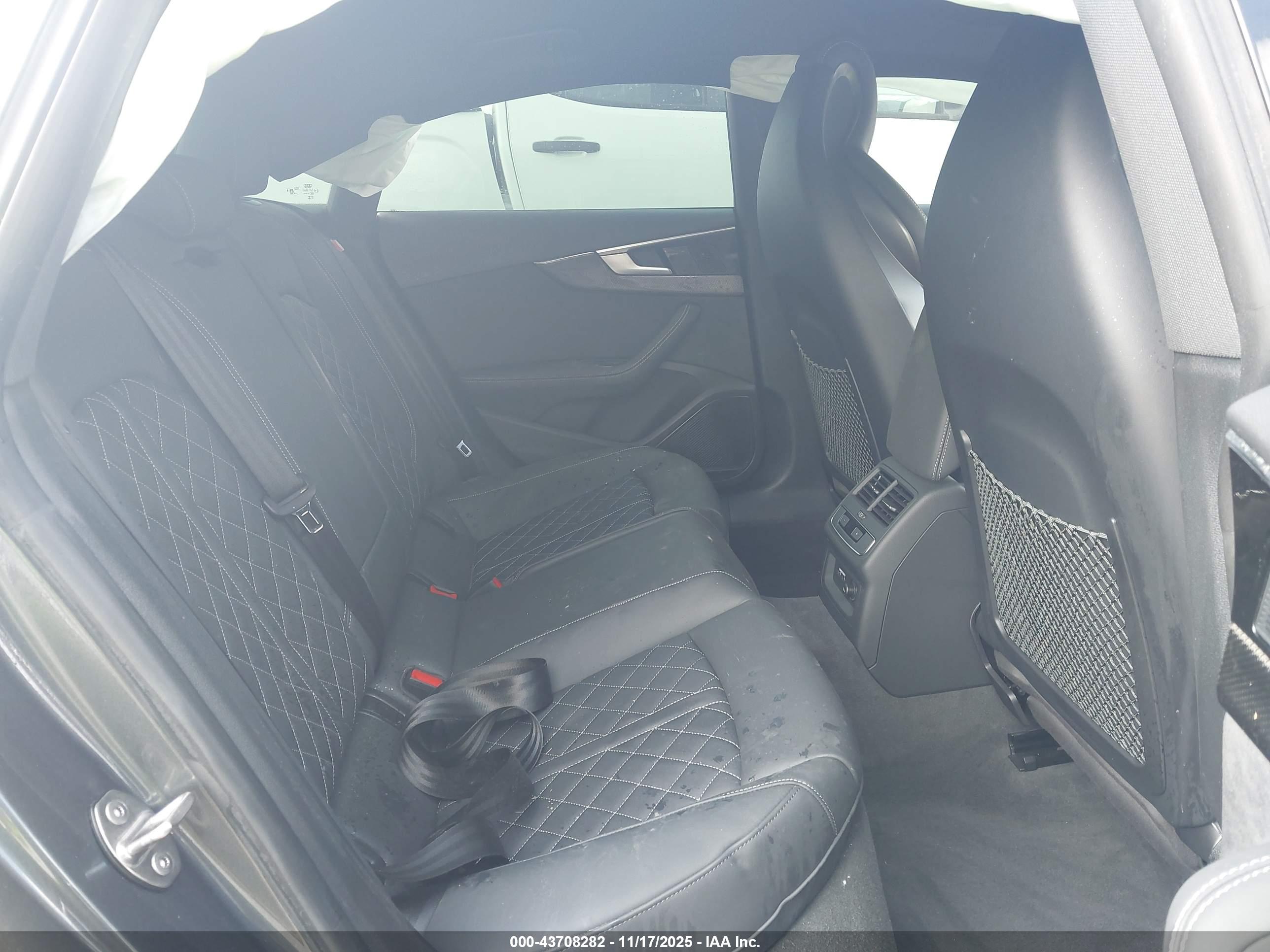 AUDI S5 image 8
