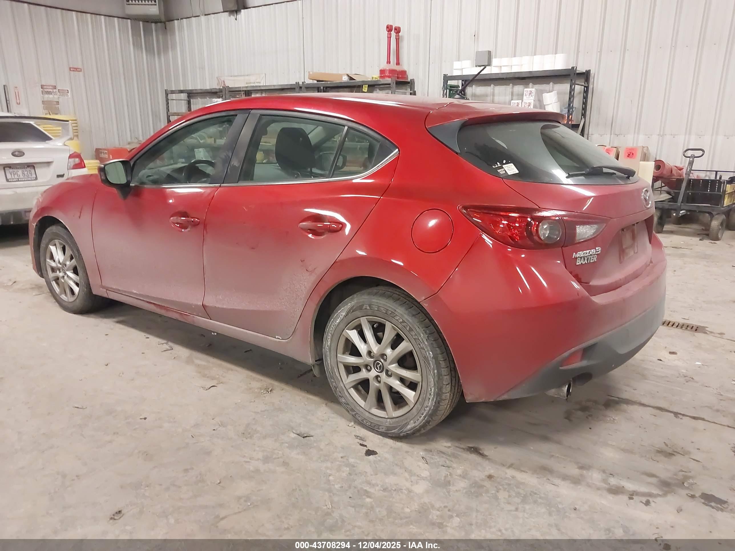 MAZDA MAZDA3 image 3