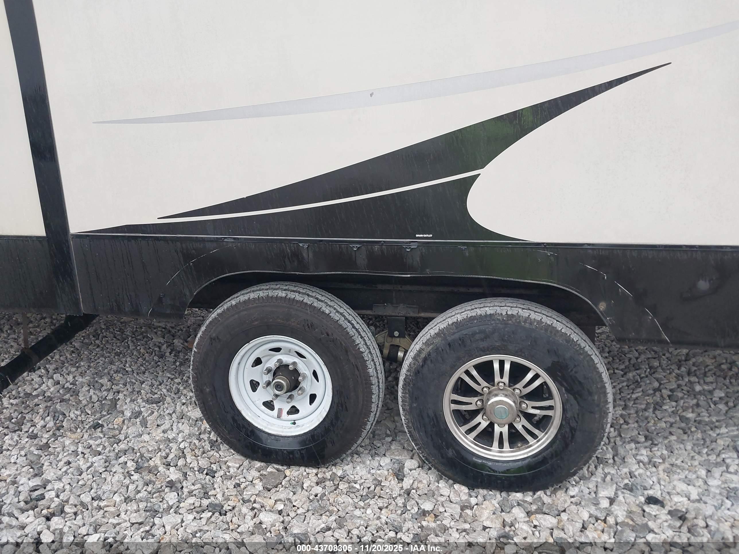 COACHMEN CHAPARRAL image 6