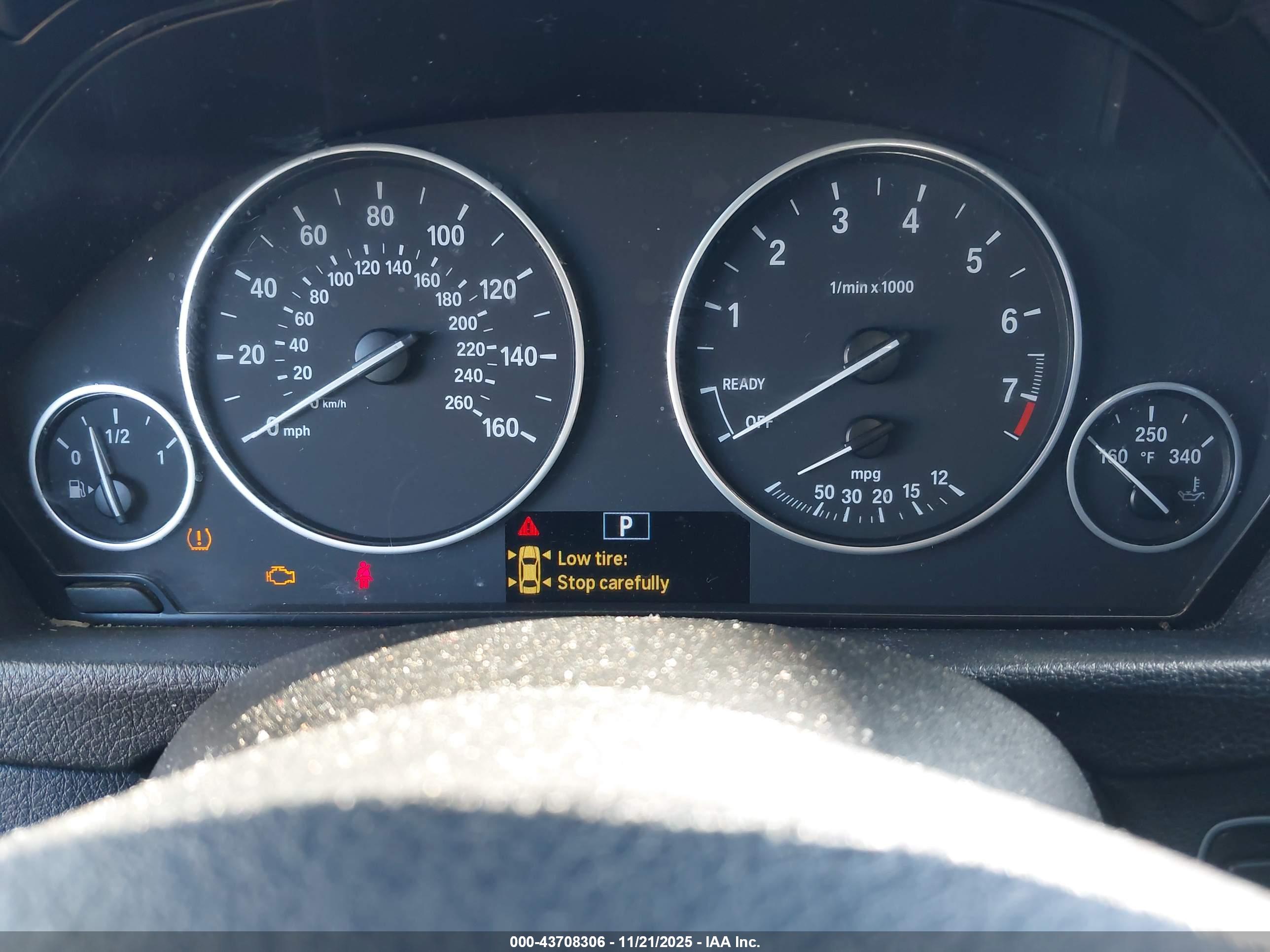 BMW 320I image 7