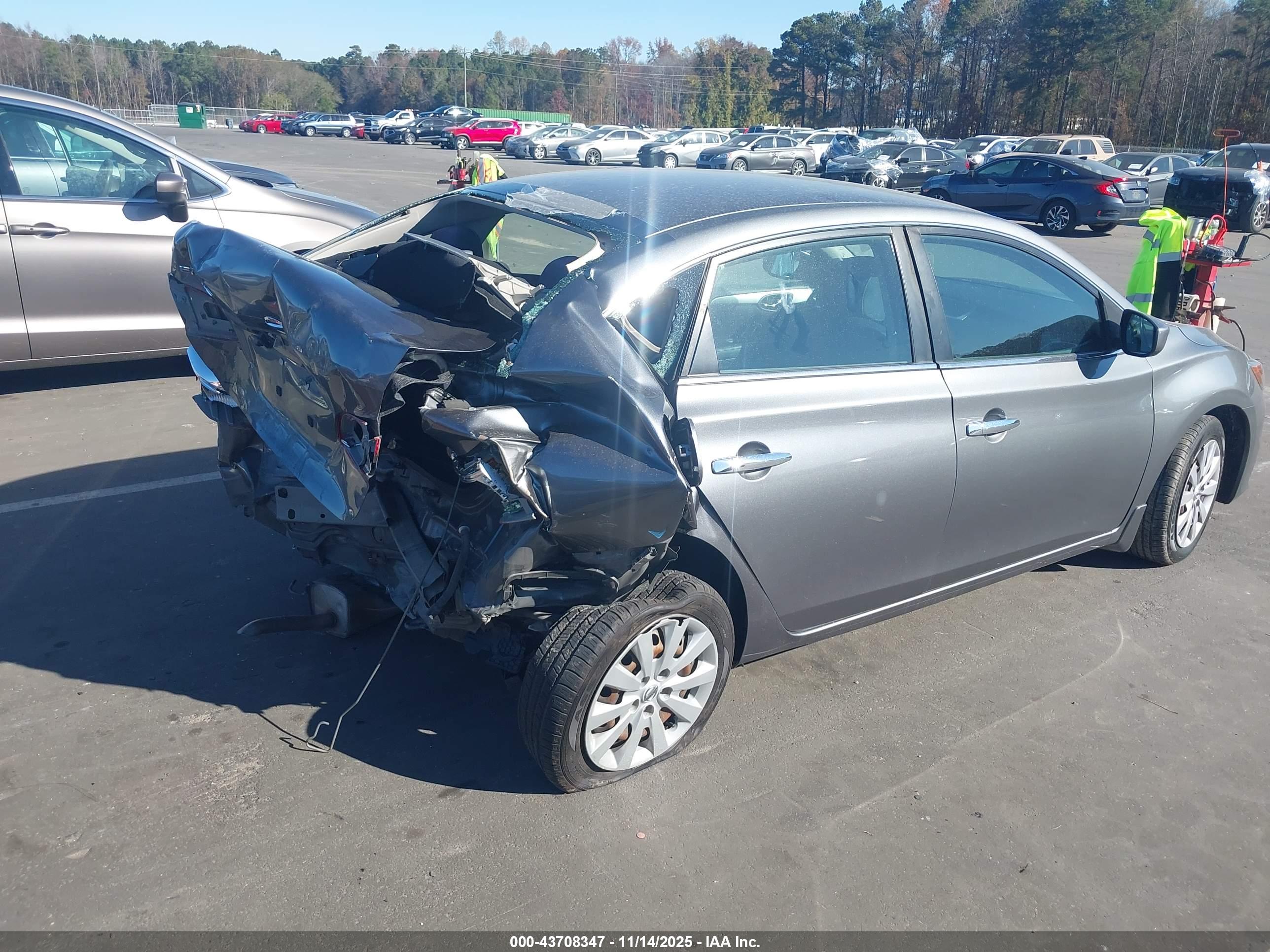 NISSAN SENTRA image 4
