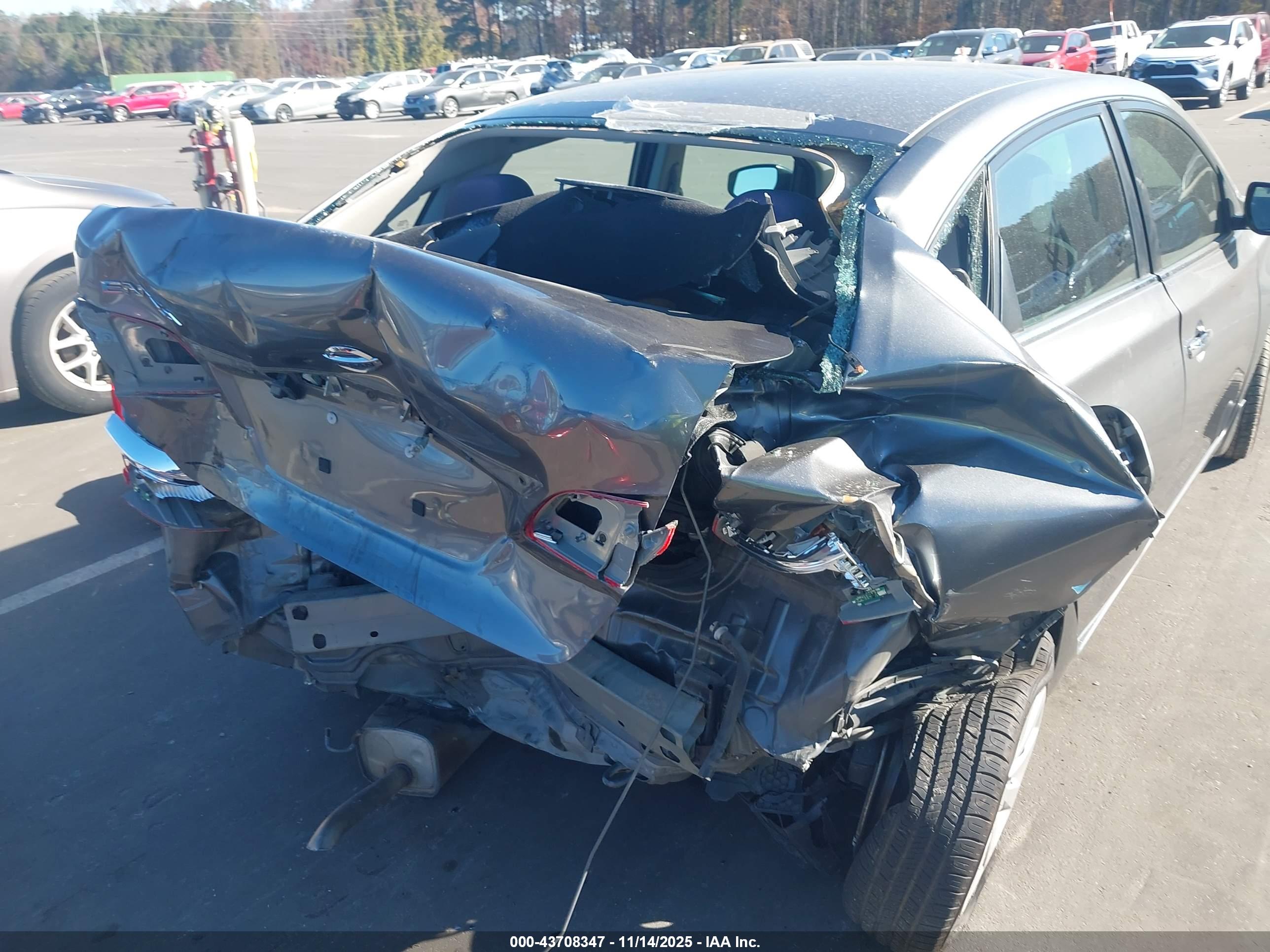 NISSAN SENTRA image 6