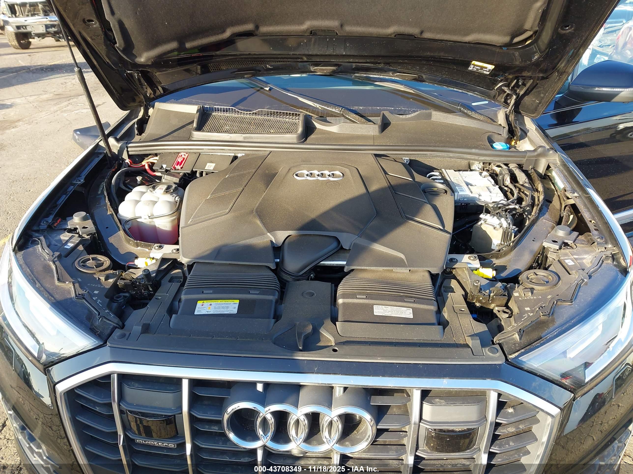 AUDI Q7 image 10