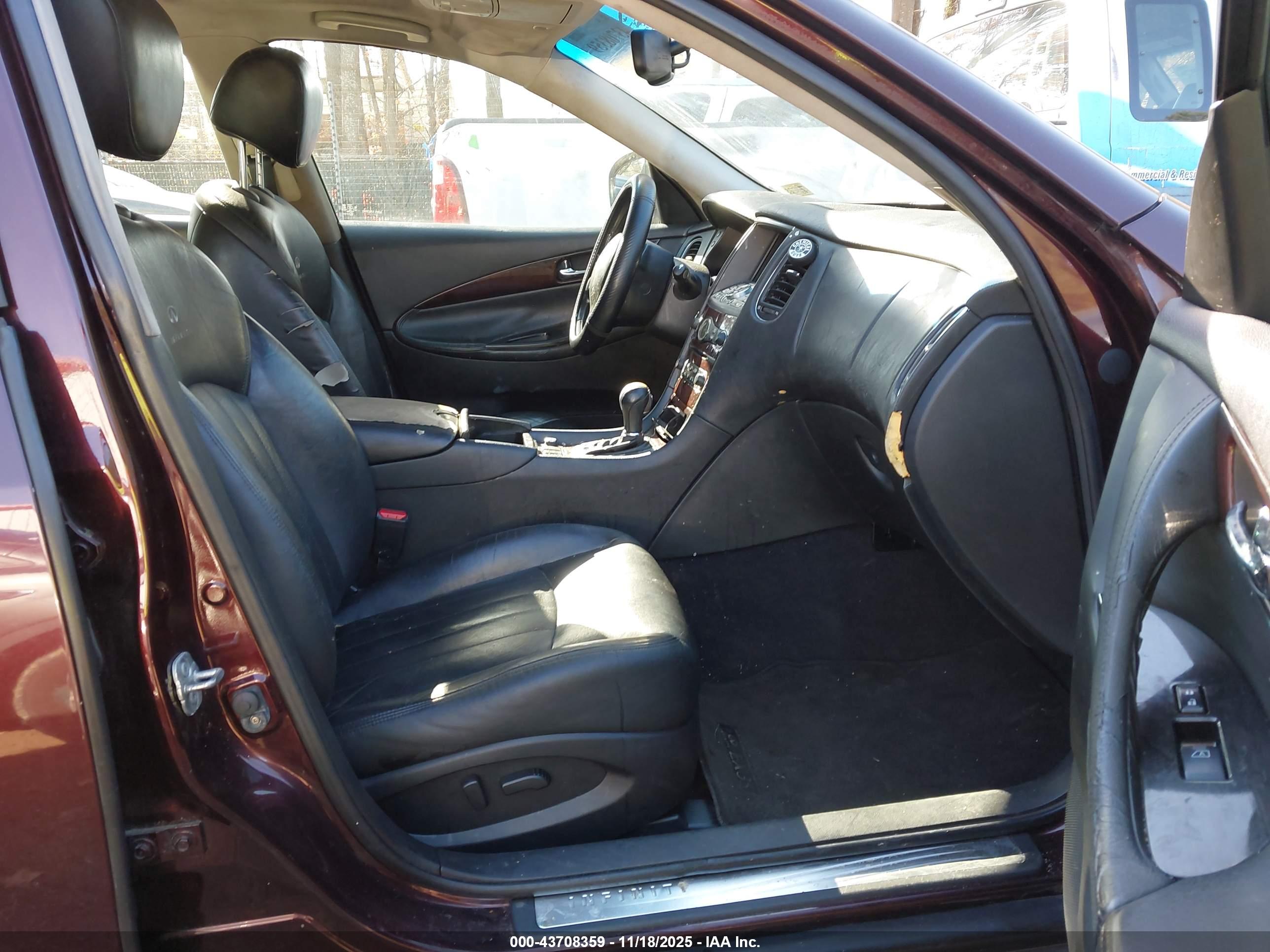 INFINITI EX35 image 5