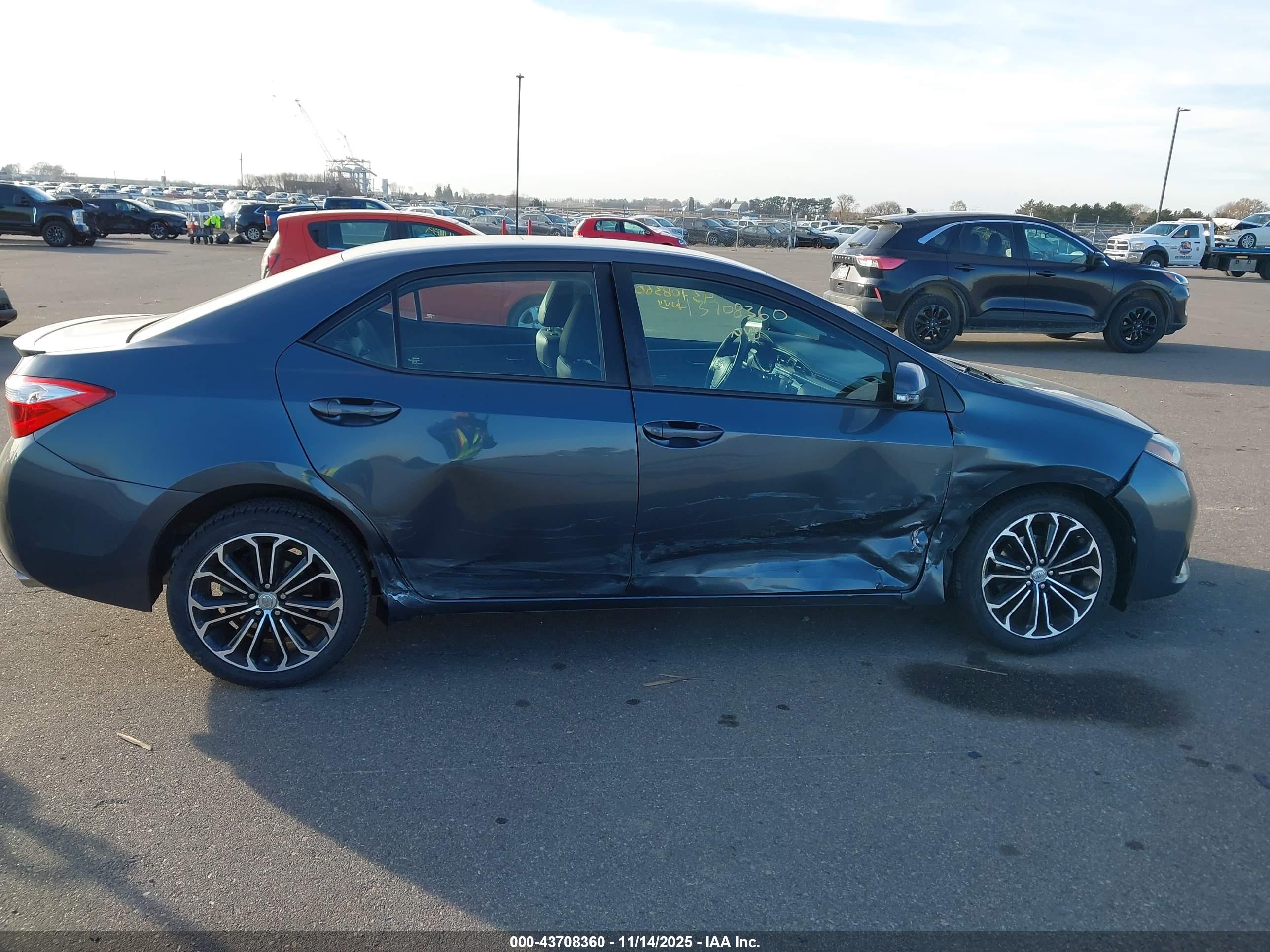 TOYOTA COROLLA image 6