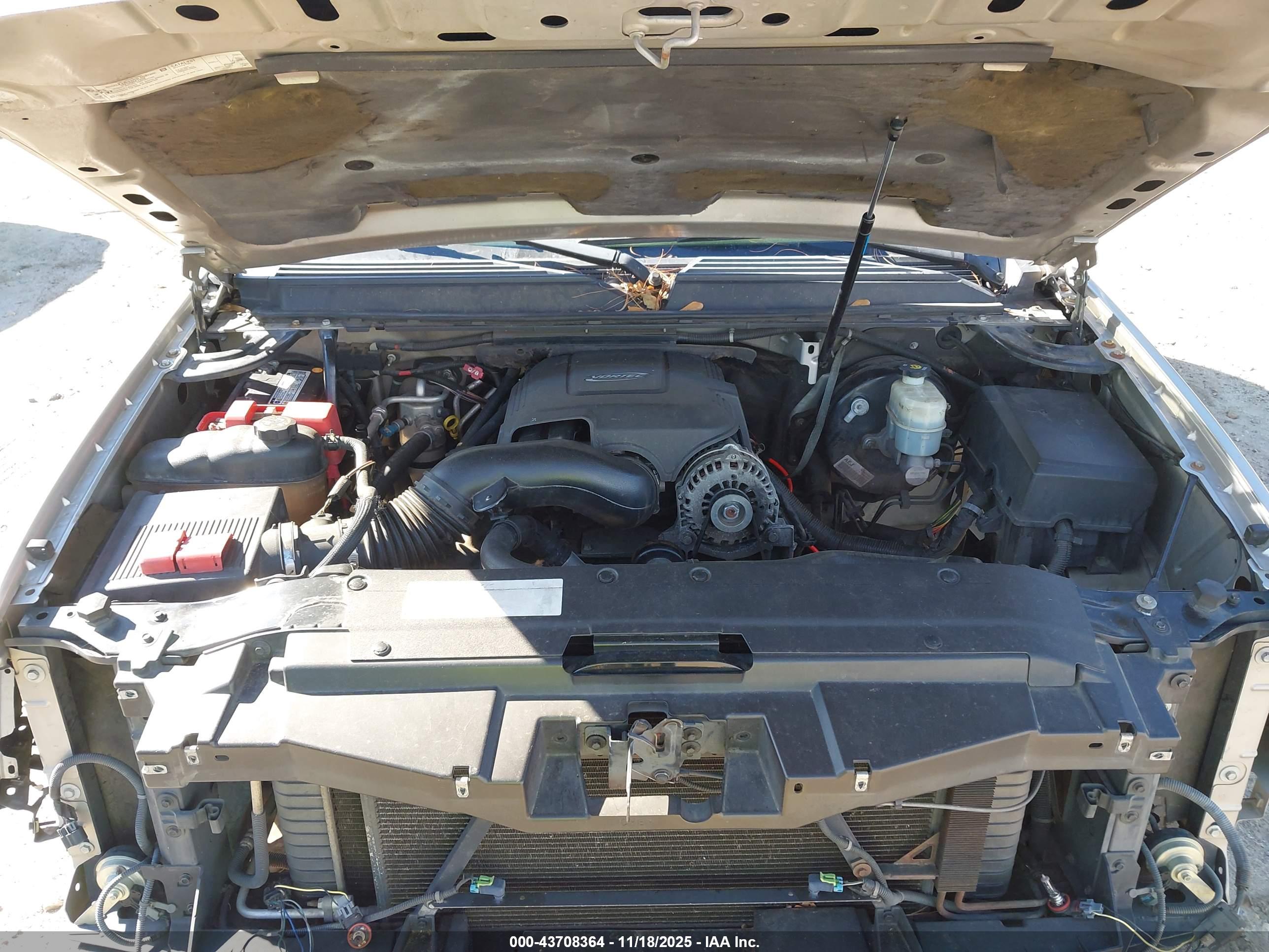 CHEVROLET TAHOE image 10