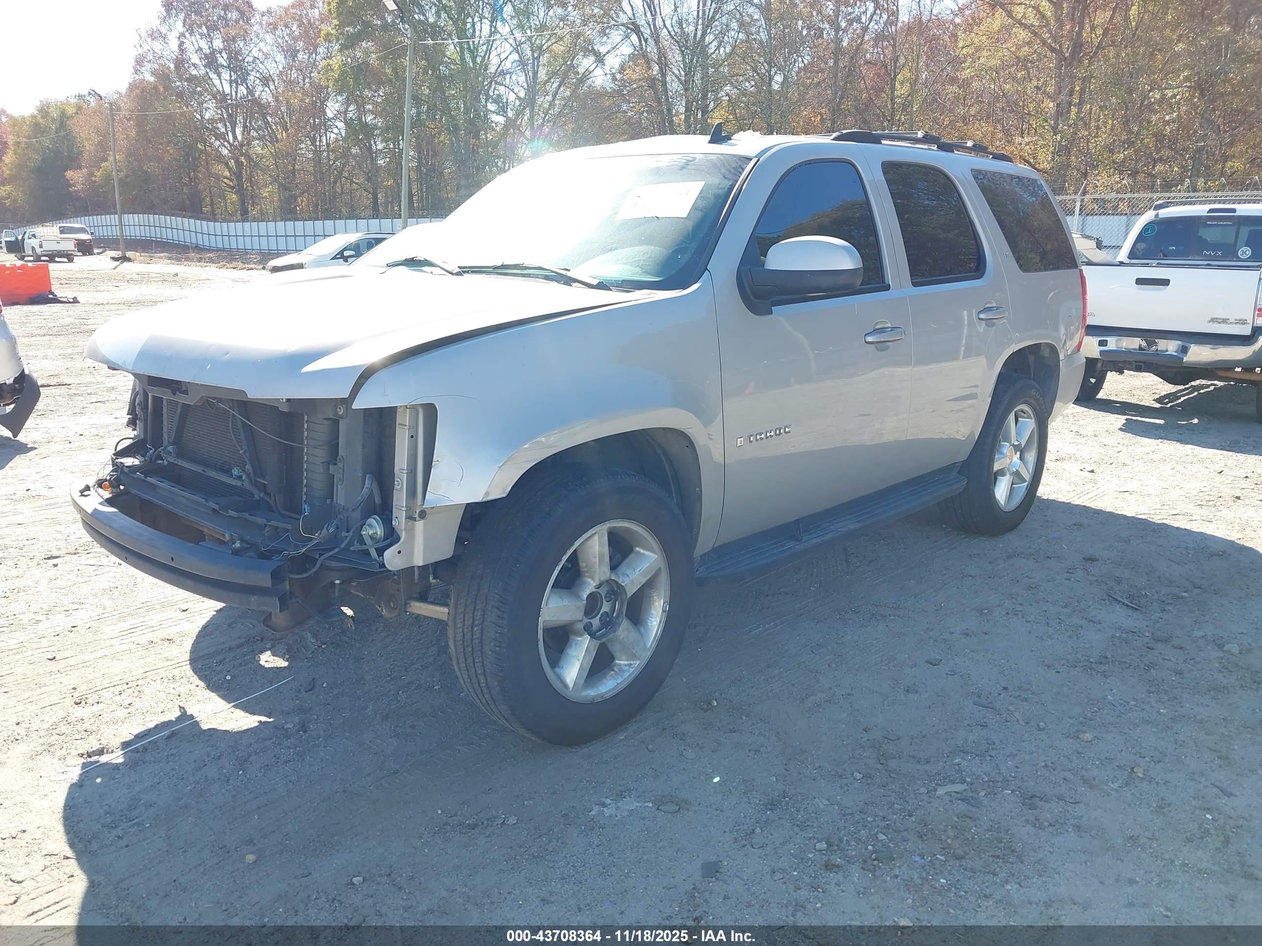 CHEVROLET TAHOE image 2