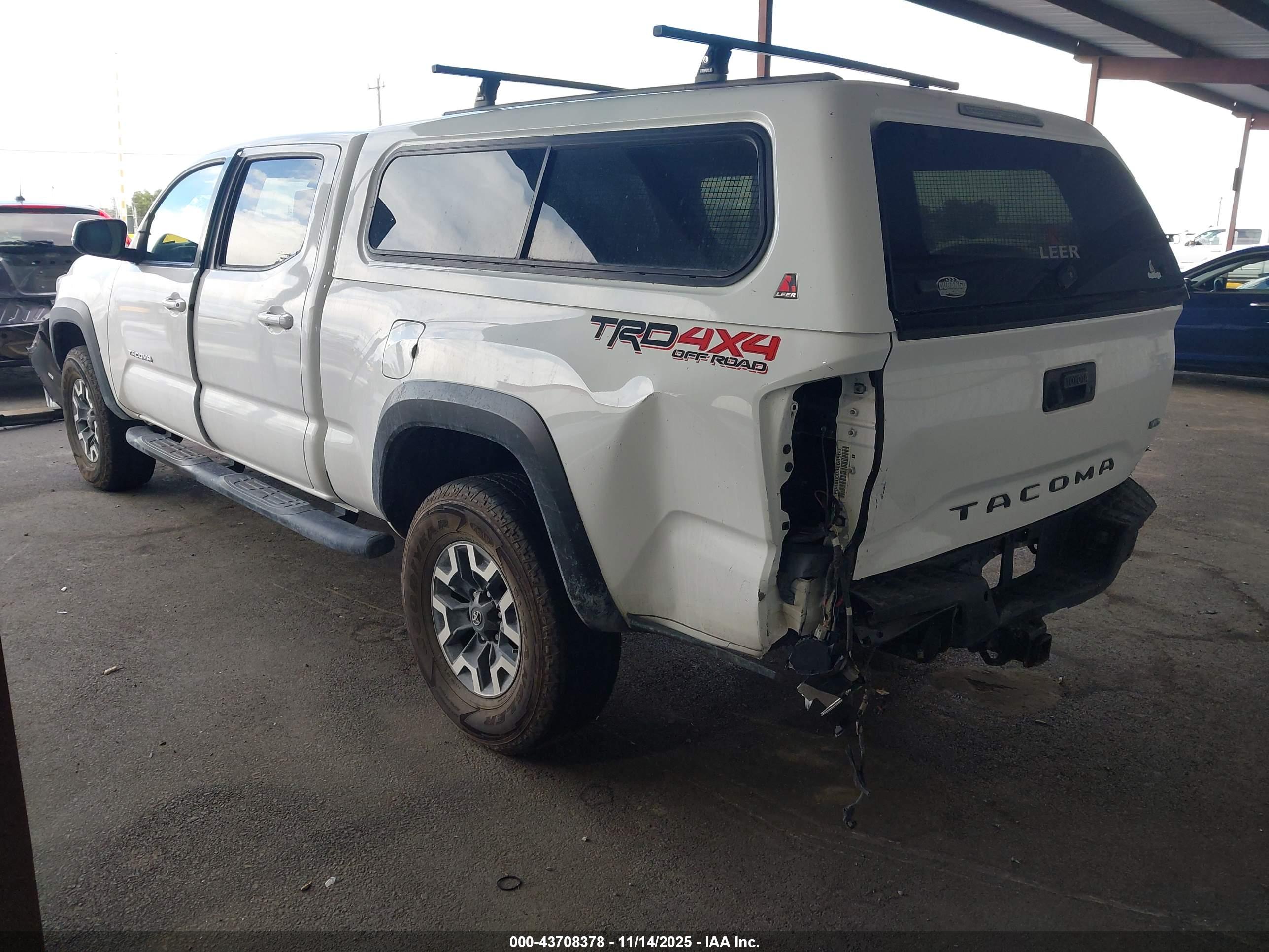 TOYOTA TACOMA image 3