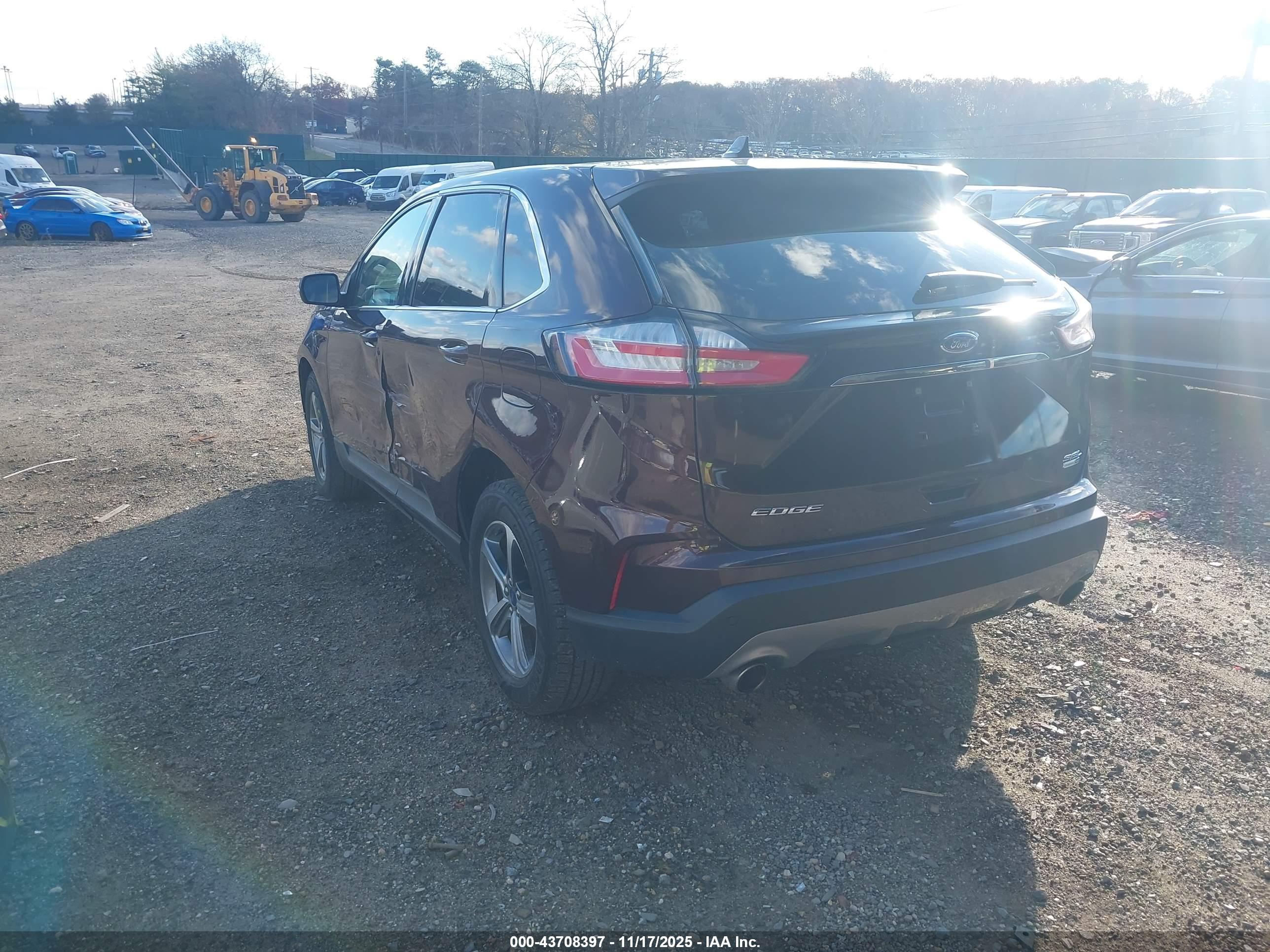 FORD EDGE image 3