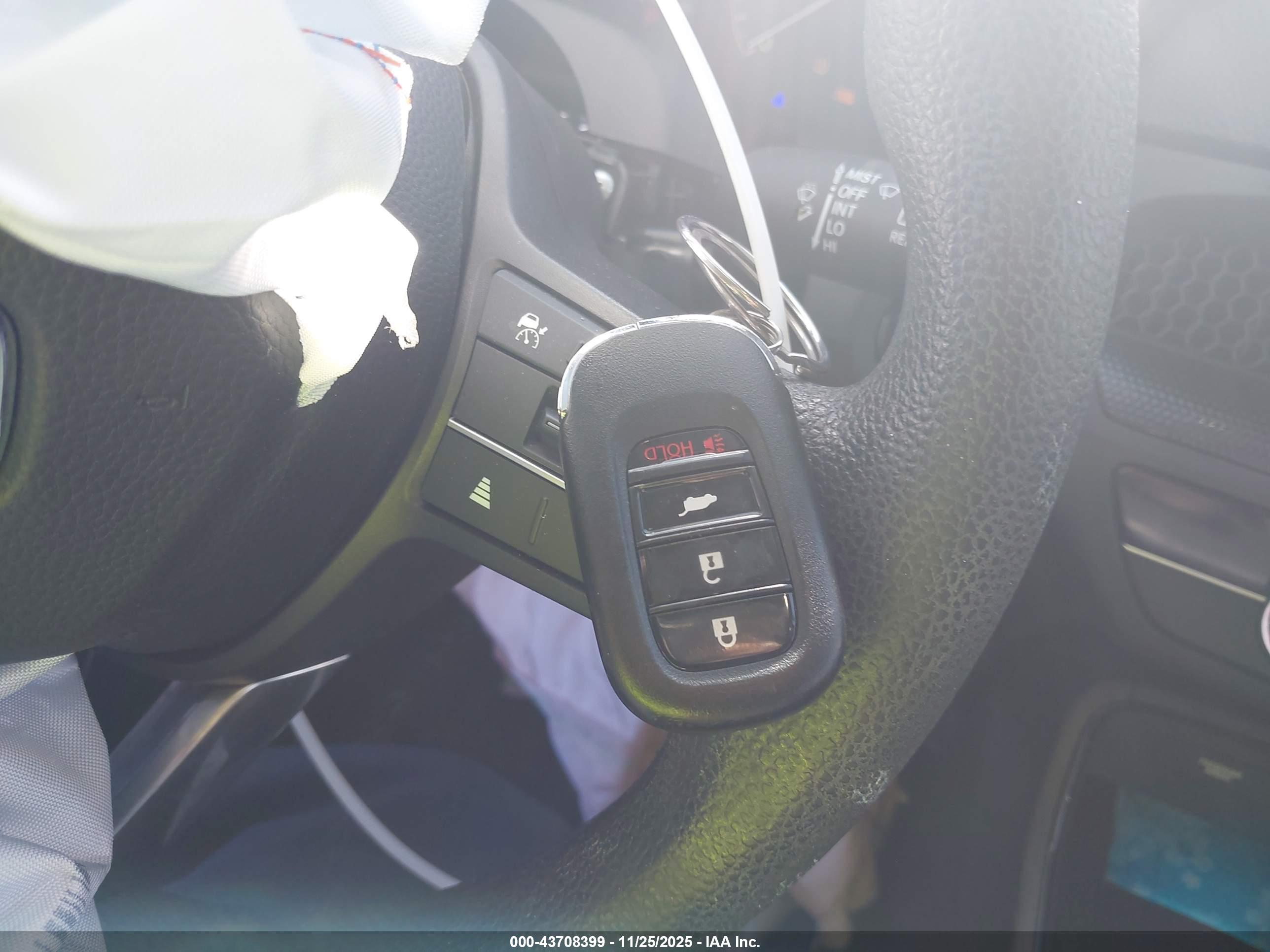 HONDA CR-V image 11