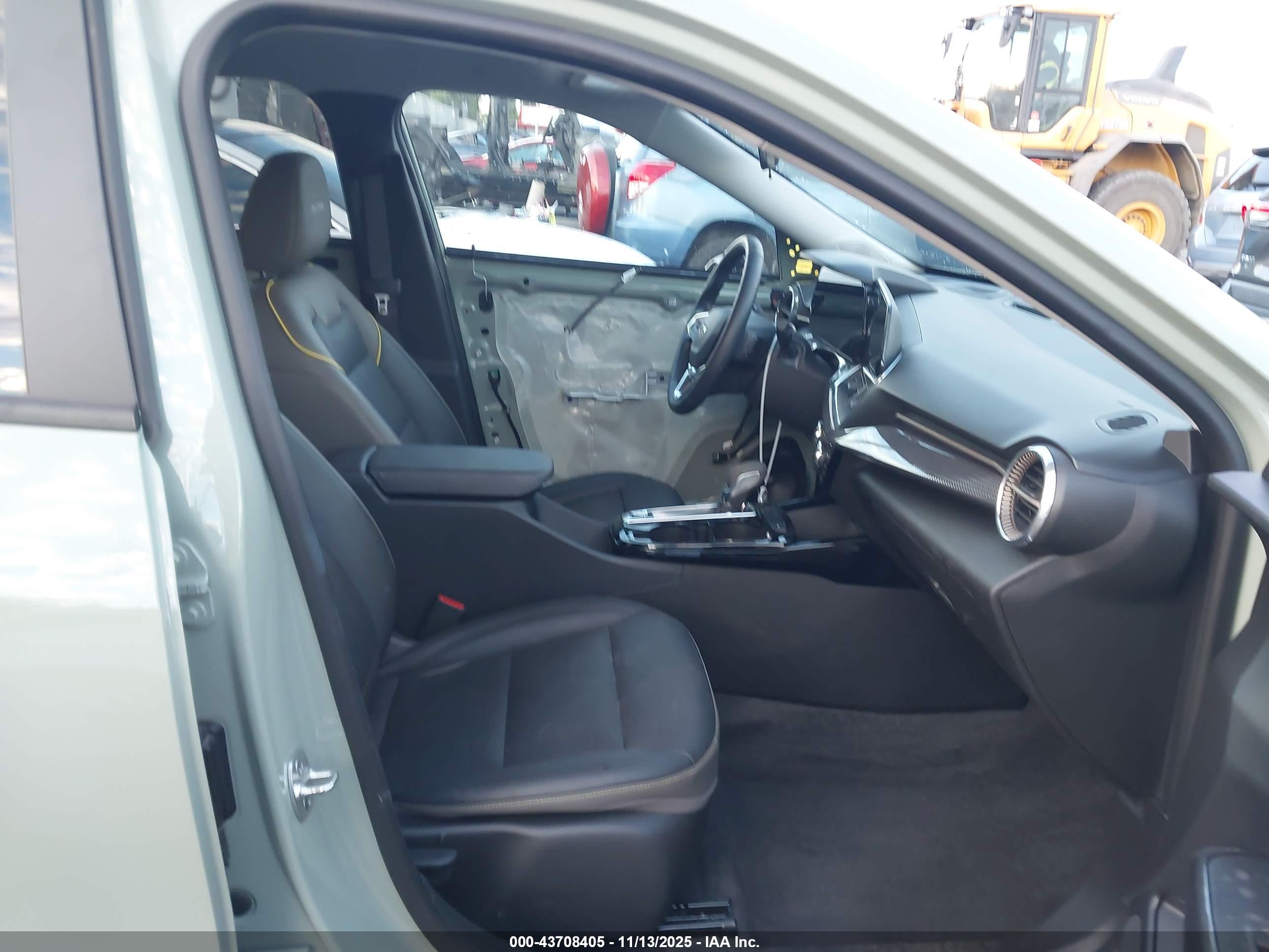 CHEVROLET TRAX image 5