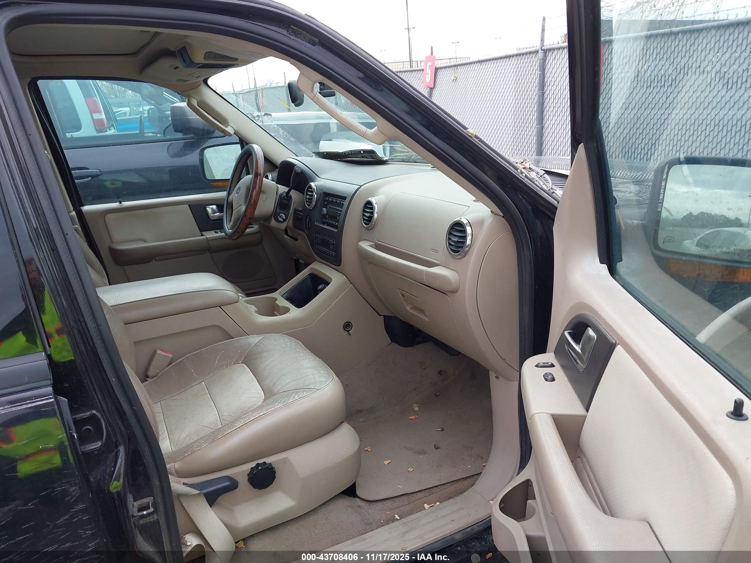 FORD EXPEDITION image 5