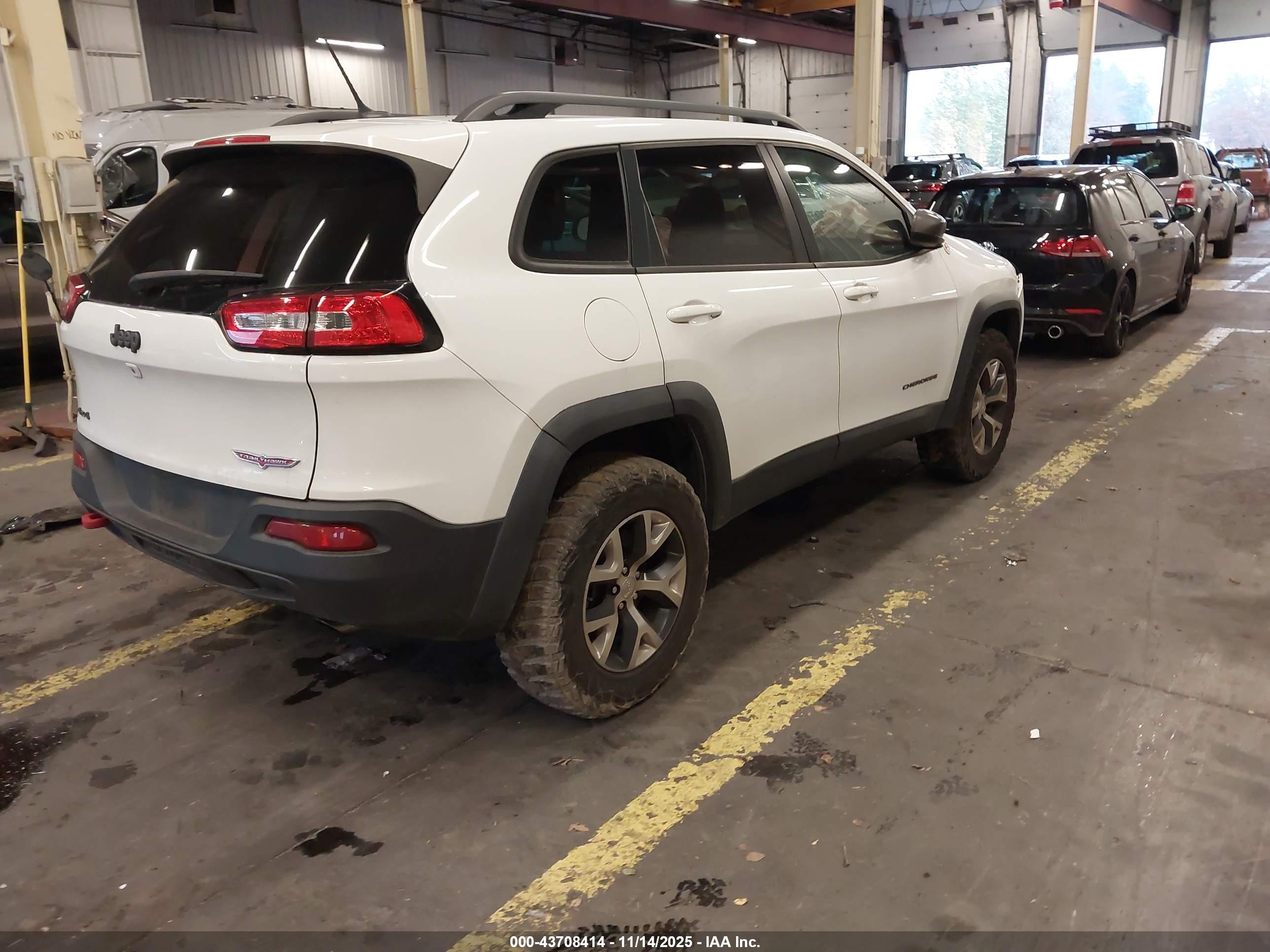 JEEP CHEROKEE image 4