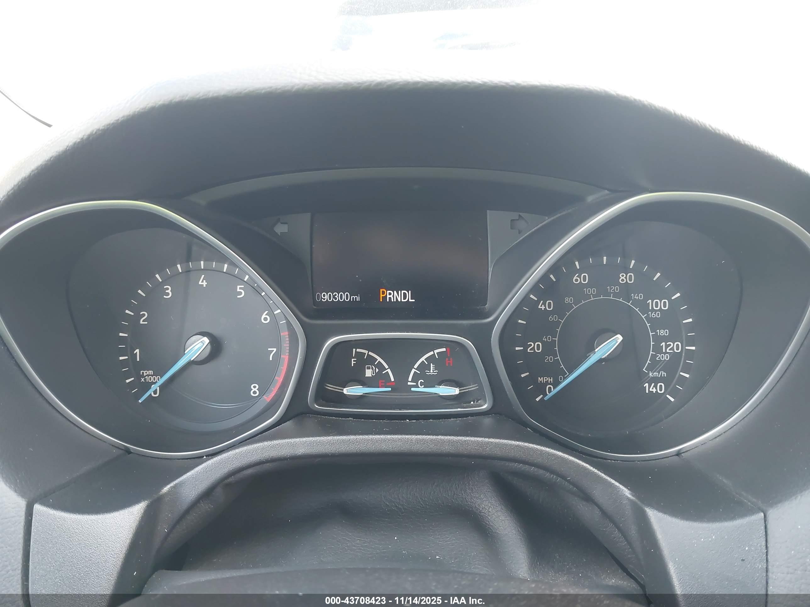 FORD FOCUS image 7