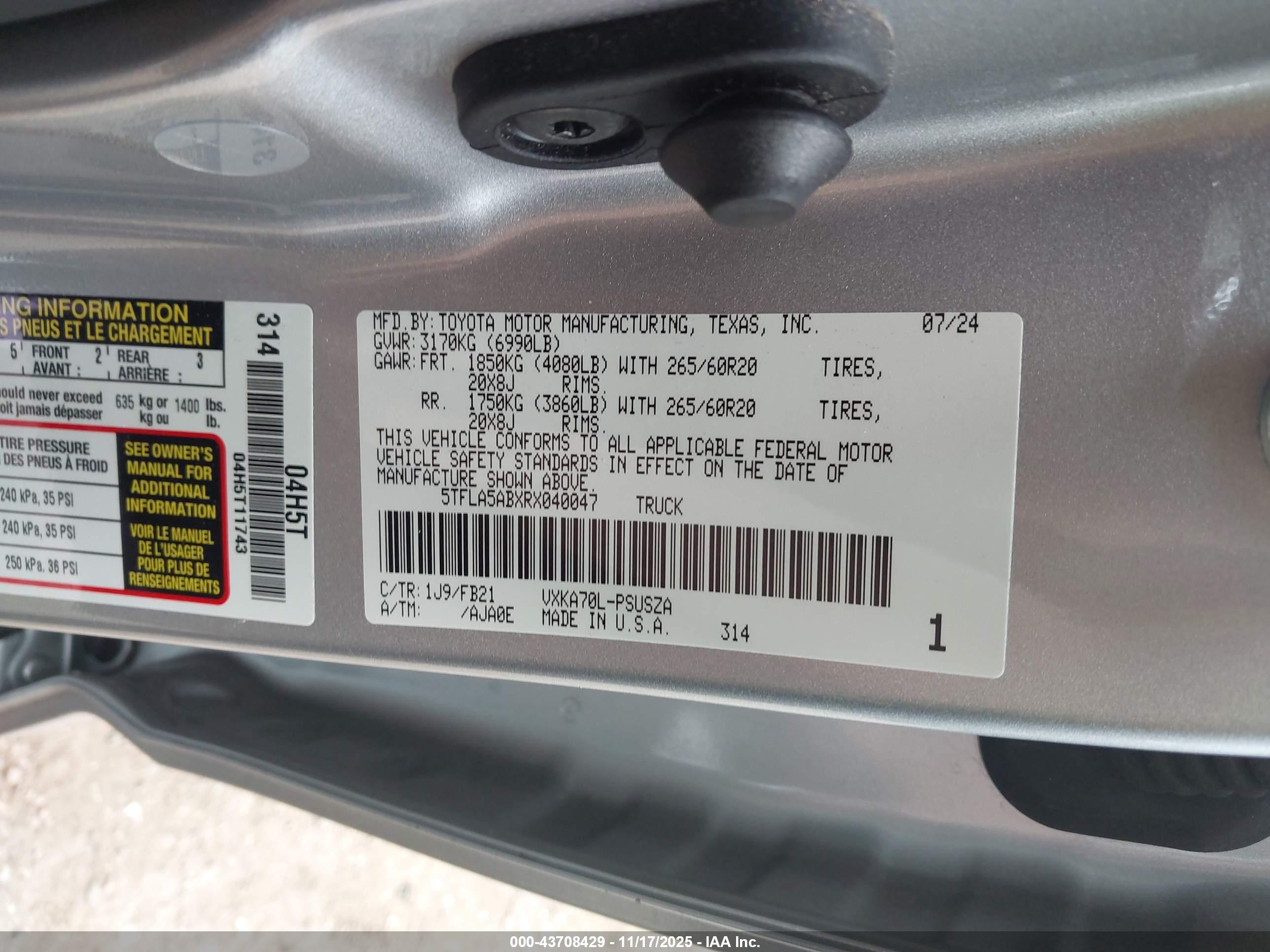 TOYOTA TUNDRA image 9