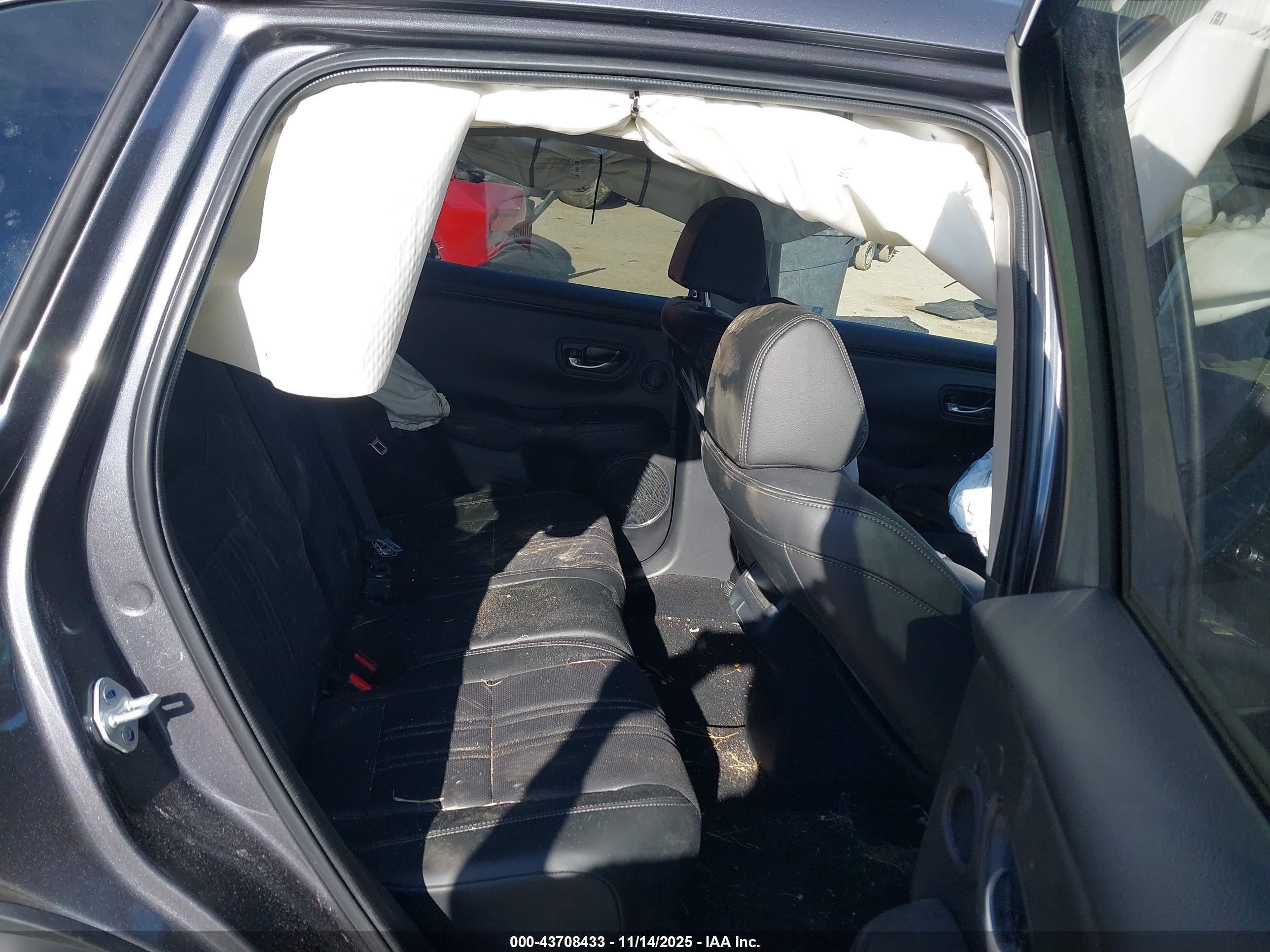 HONDA HR-V image 8